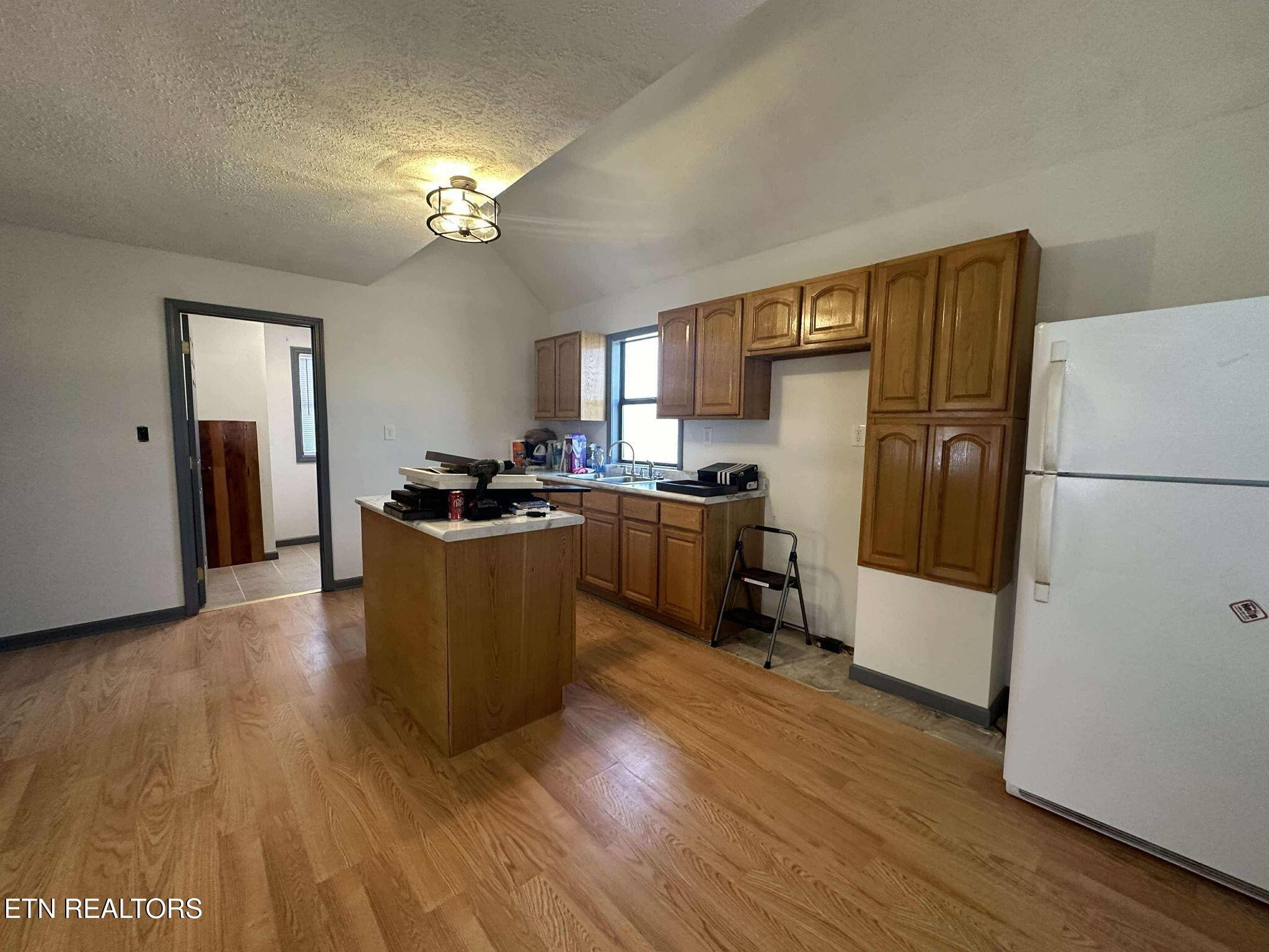 4385 Round Mountain Rd Property Photo 18