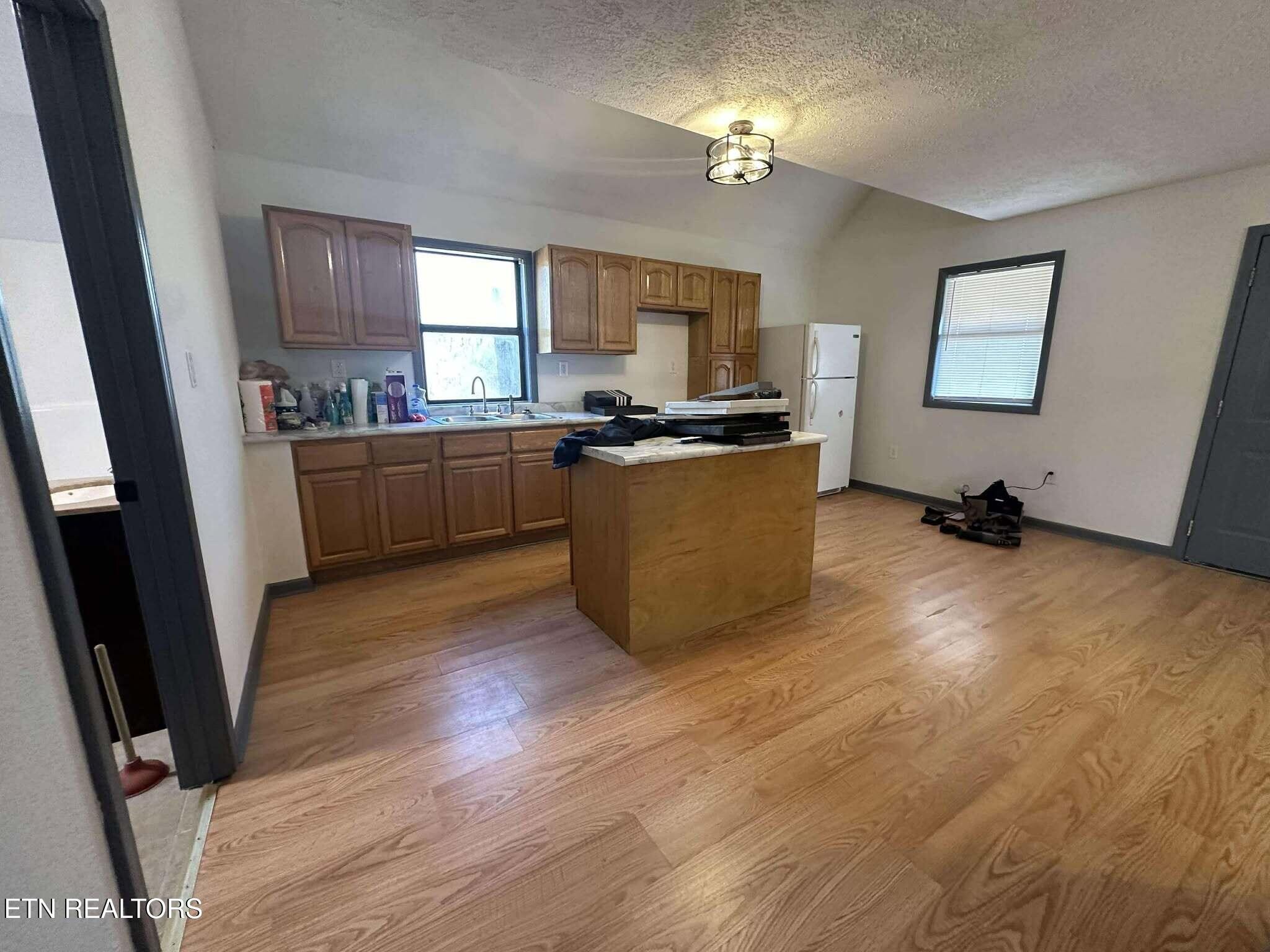 4385 Round Mountain Rd Property Photo 20