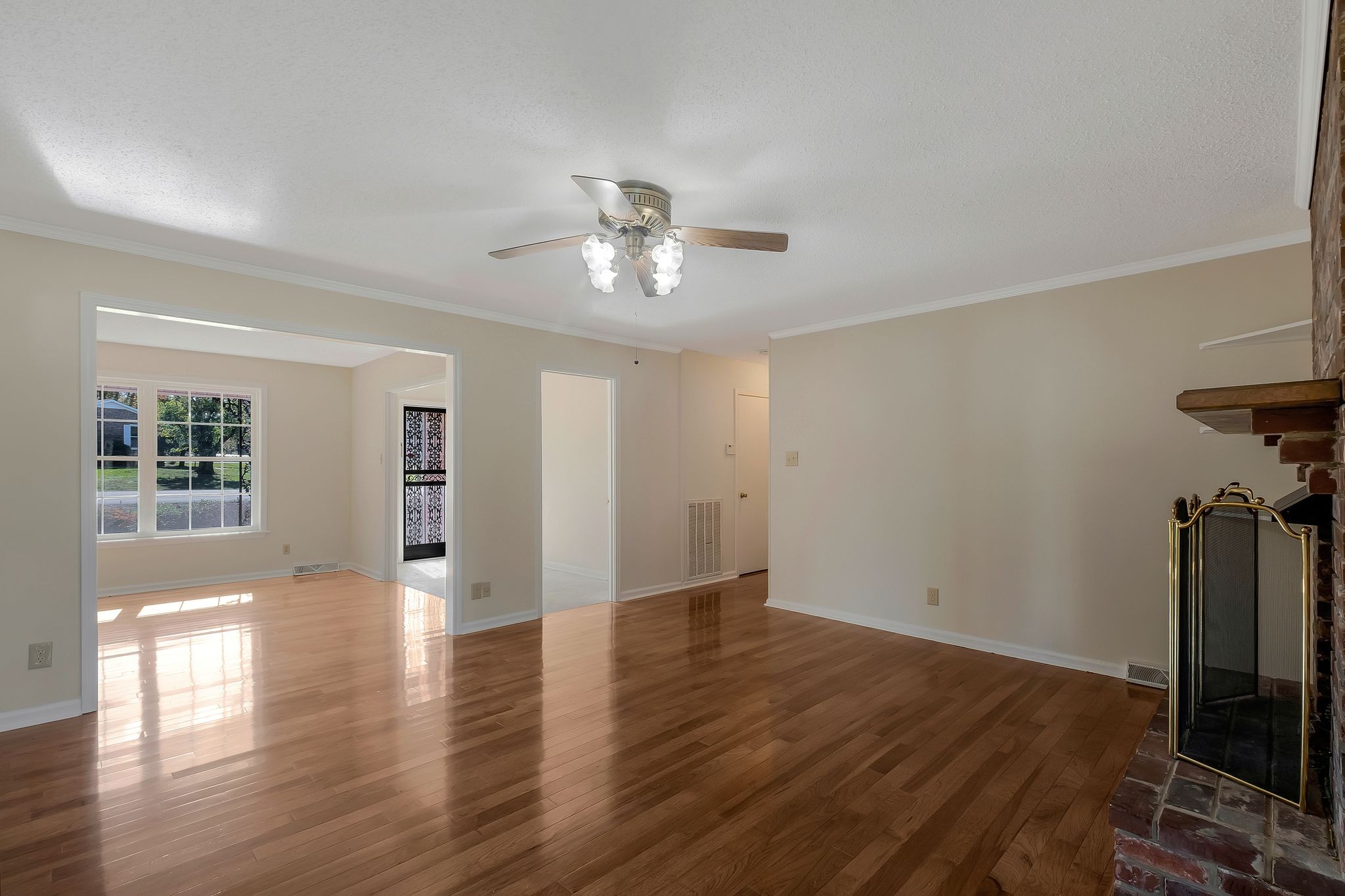 518 Hemingway Dr Property Photo 11