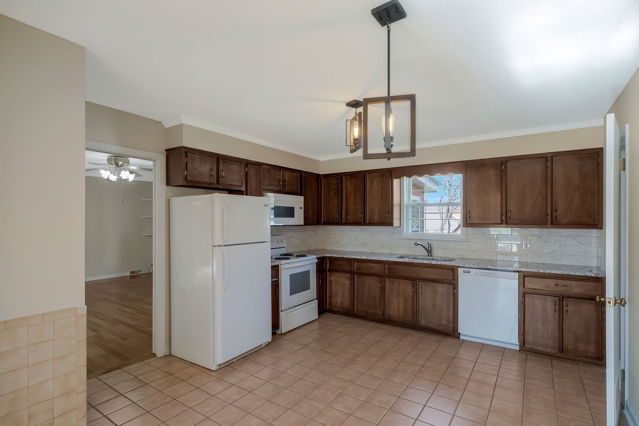 518 Hemingway Dr Property Photo 14