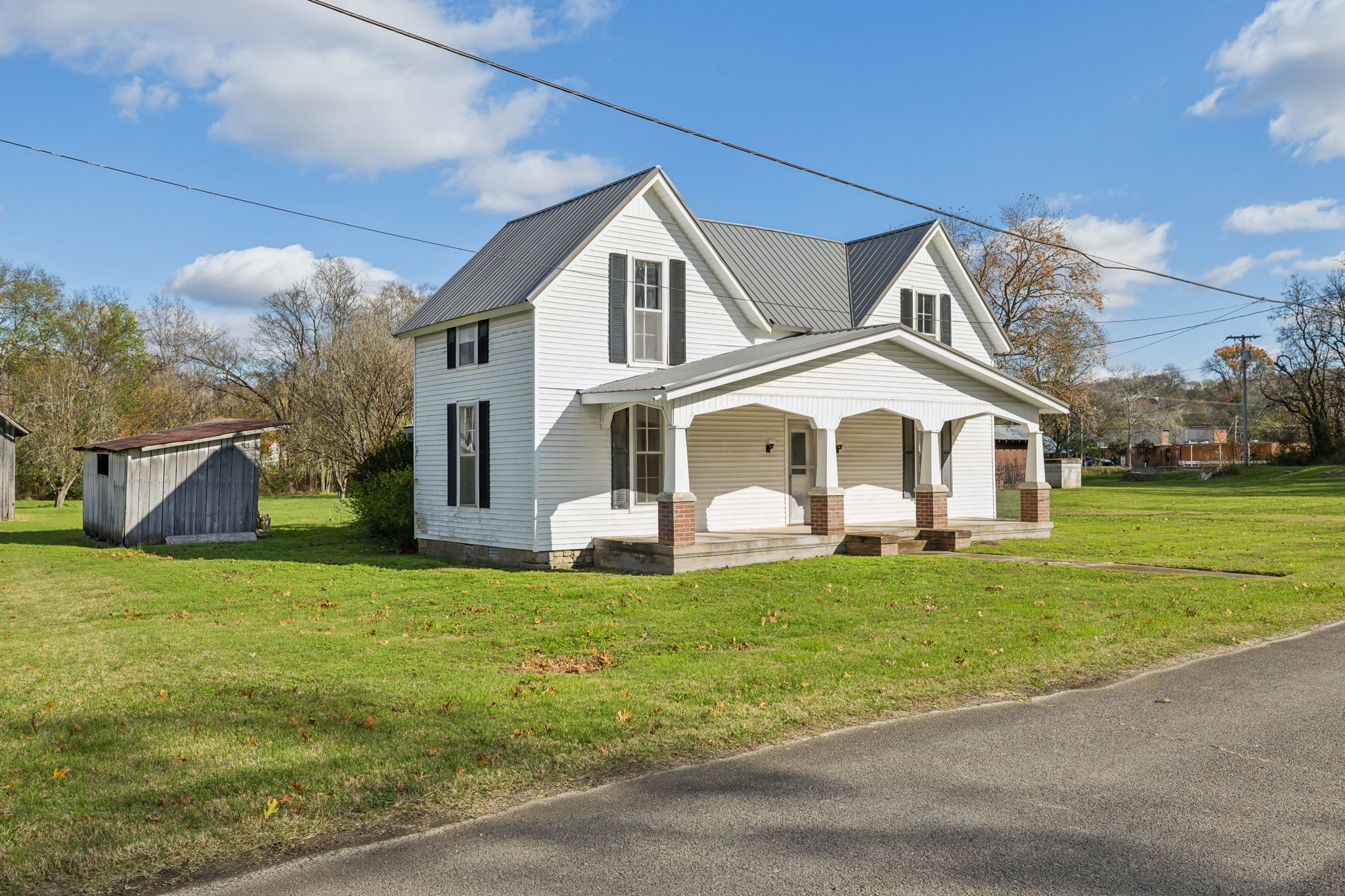 4103 Hampshire Pike Property Photo 4