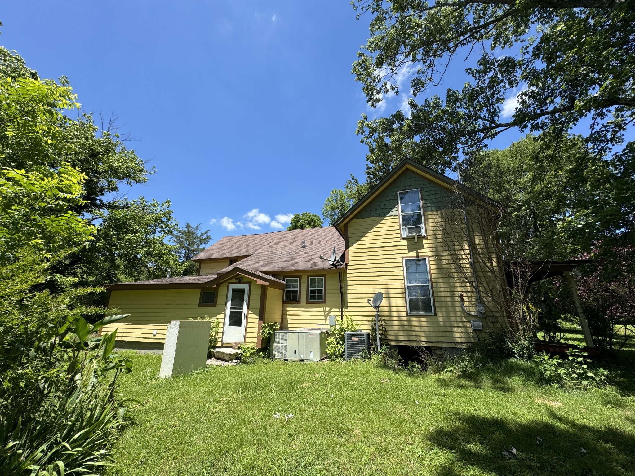 2342 Valley Creek Rd Property Photo 13