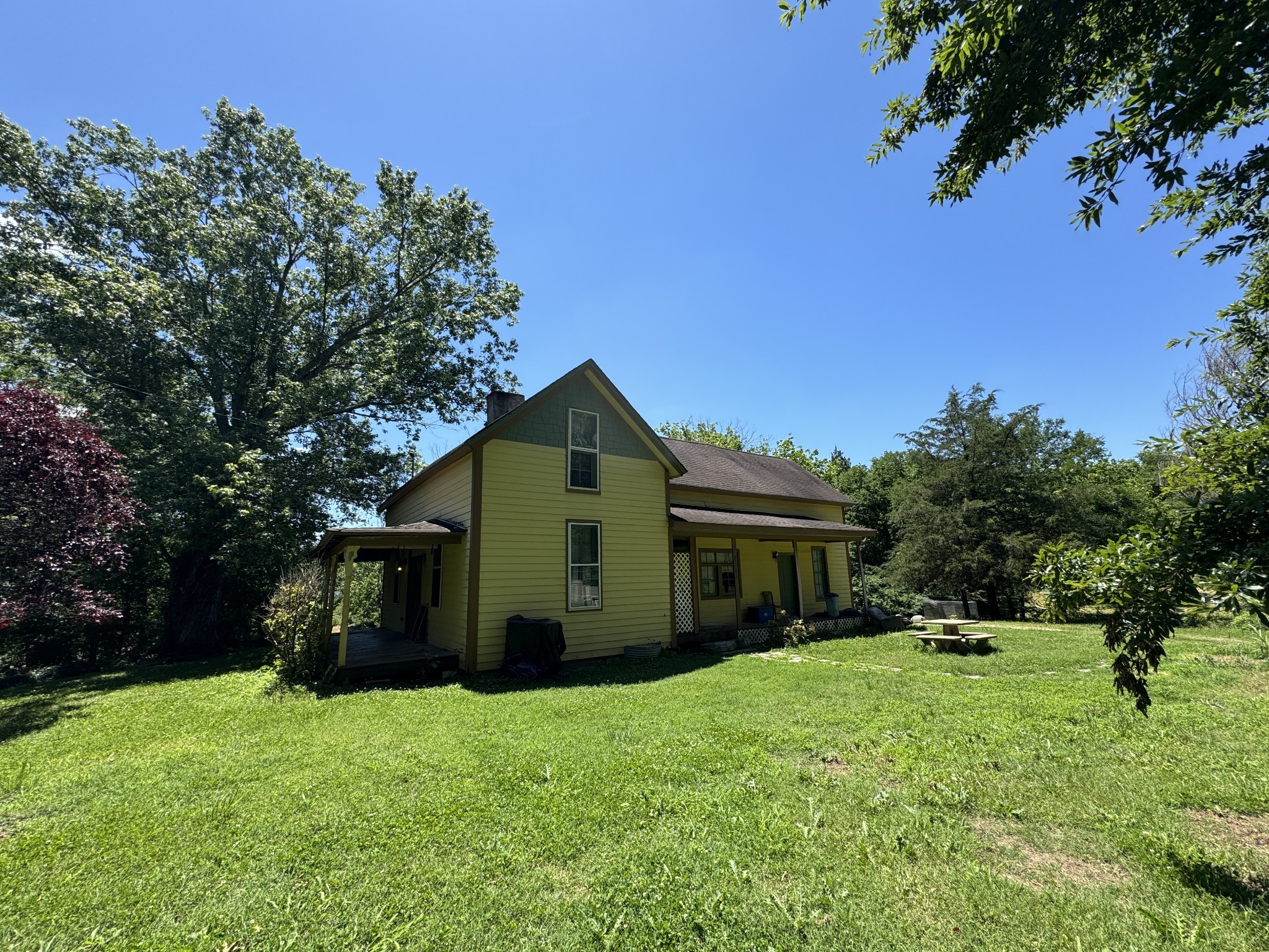 2342 Valley Creek Rd Property Photo 16