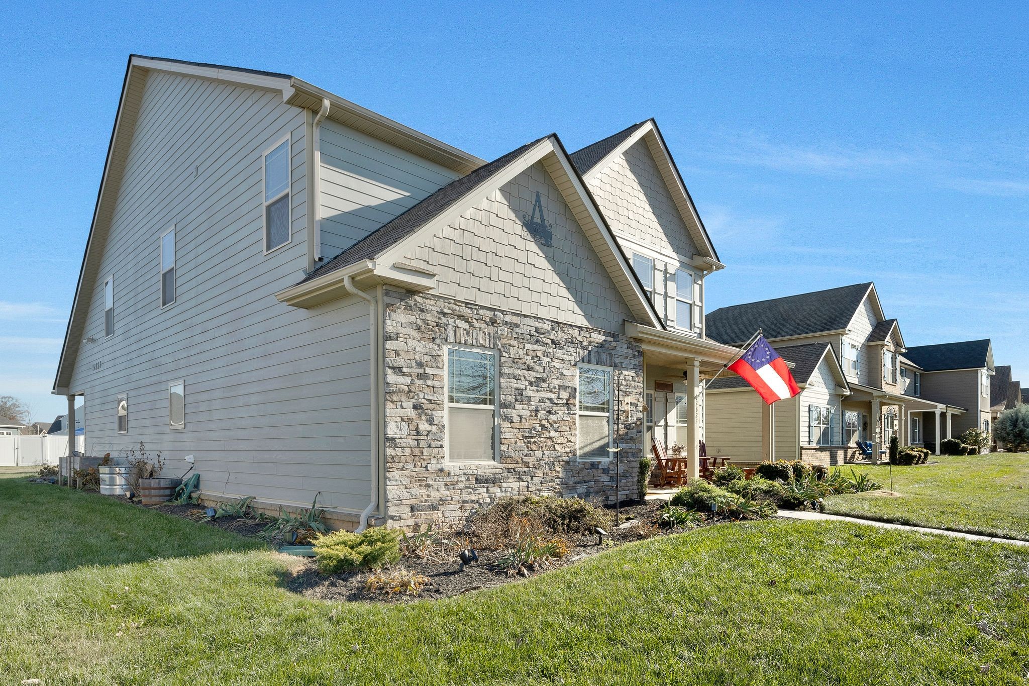 2823 Cason Ln Property Photo 4