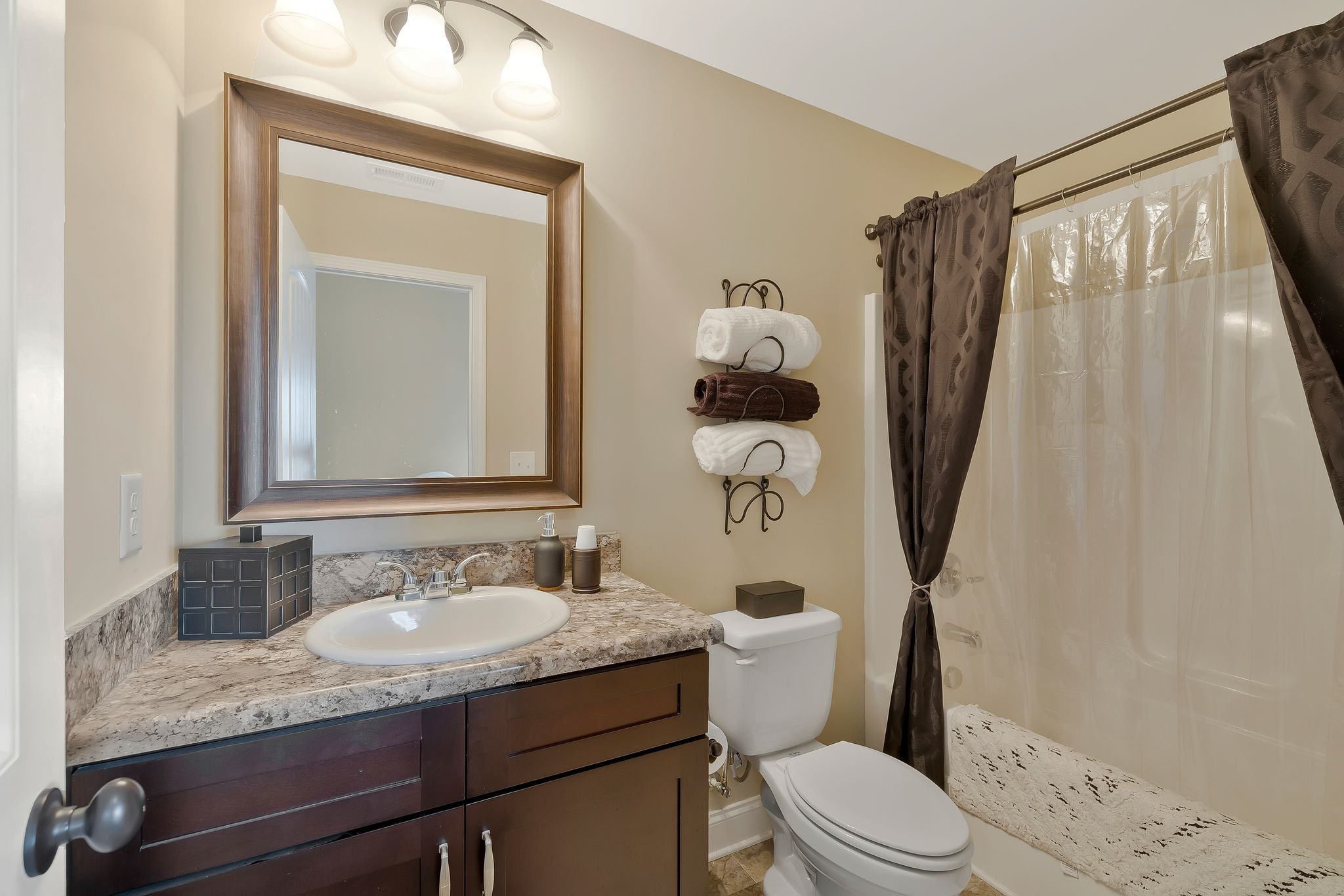 2823 Cason Ln Property Photo 30