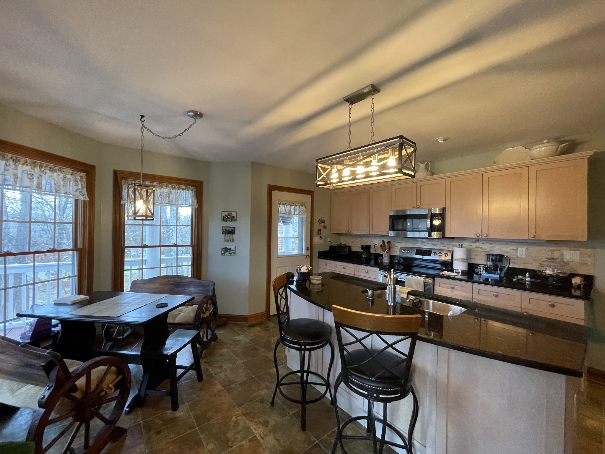 314 Birdsong Dr Property Photo 14