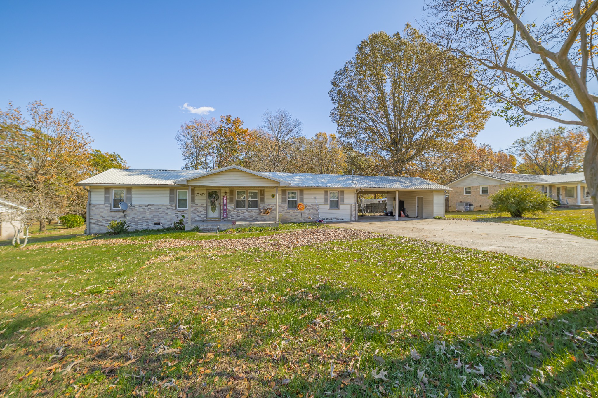 17 Hodge Ln Property Photo 2