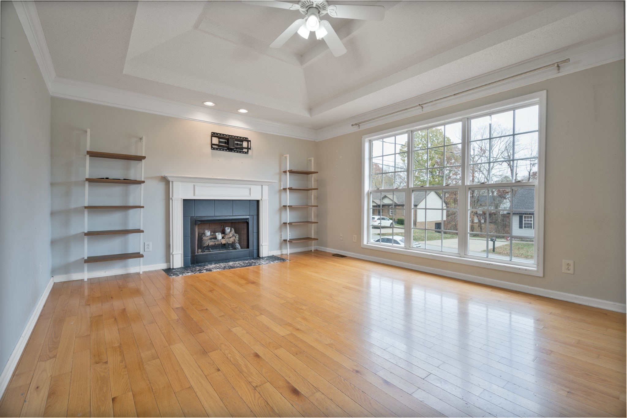 188 Whitehall Dr Property Photo 12