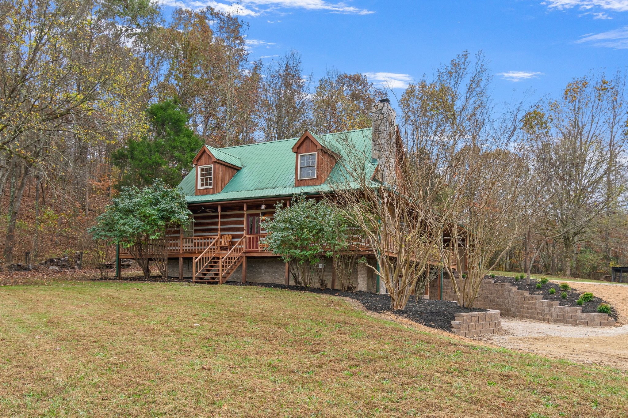 1055 Wades Branch Rd Property Photo 2
