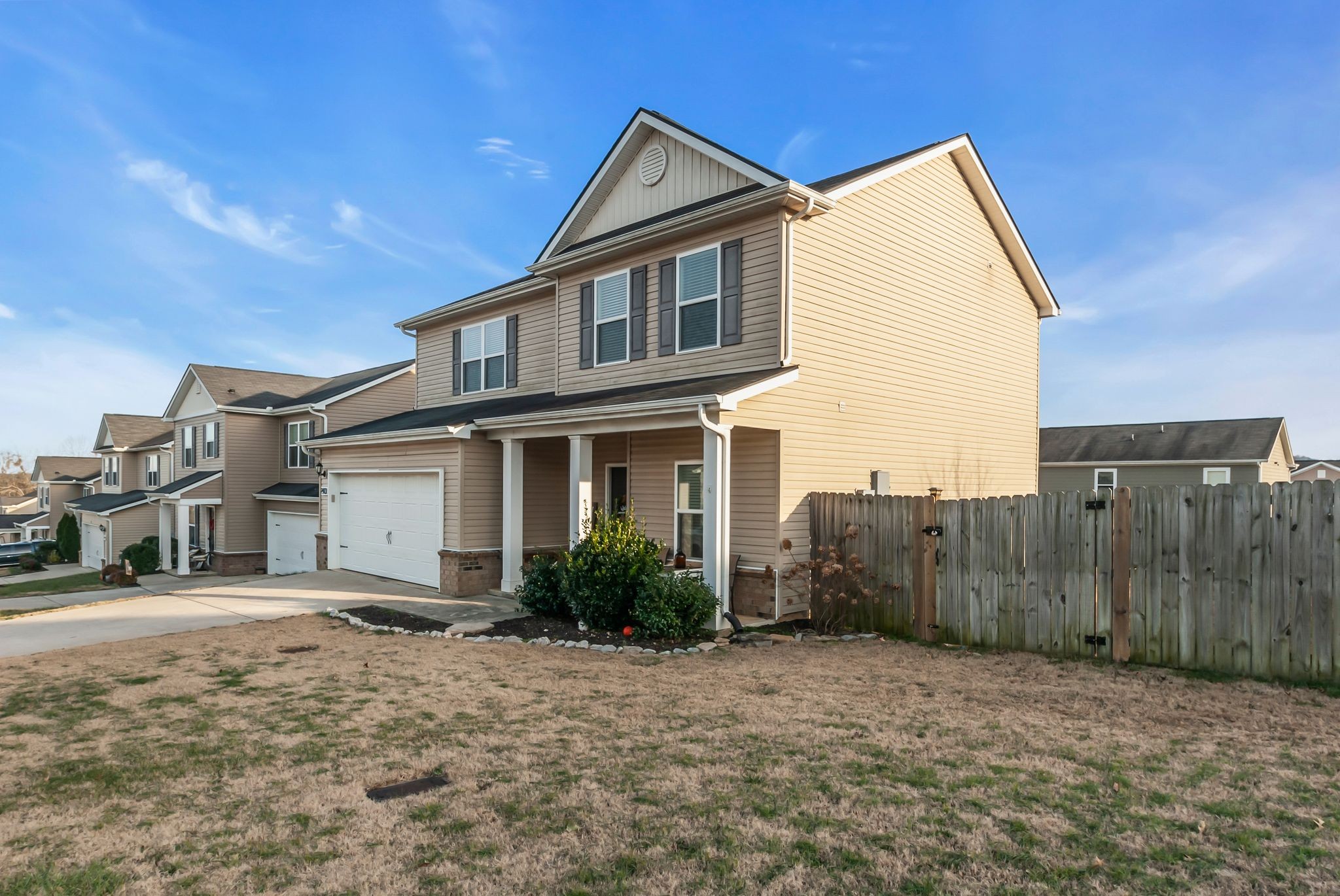 2413 Pollen Way Property Photo 3
