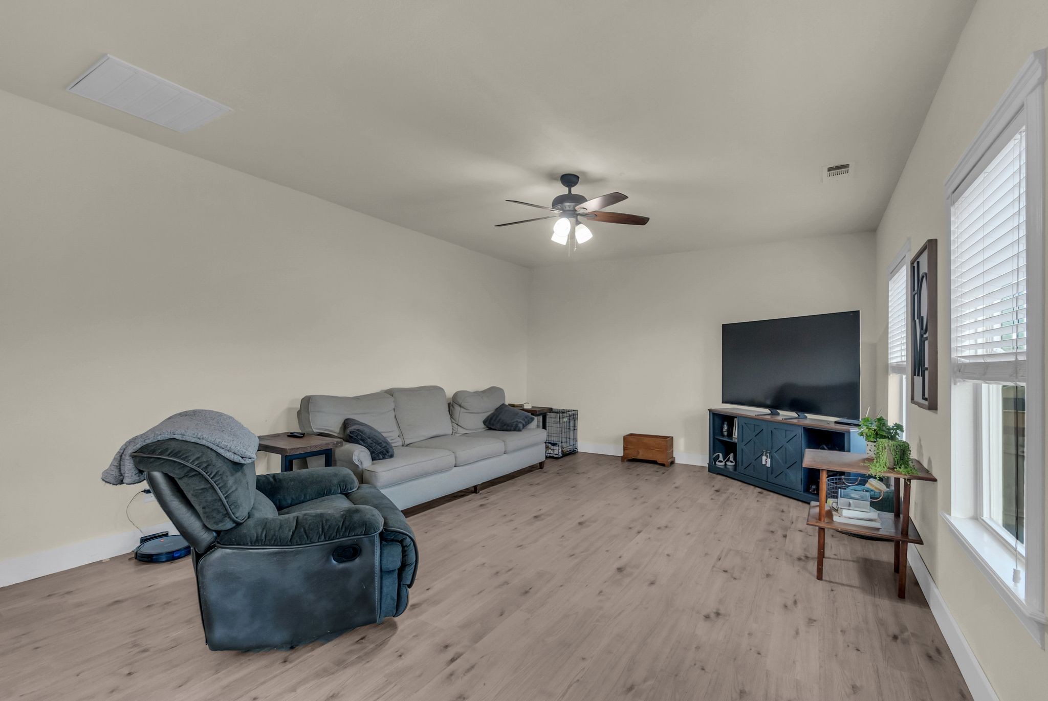 2413 Pollen Way Property Photo 10
