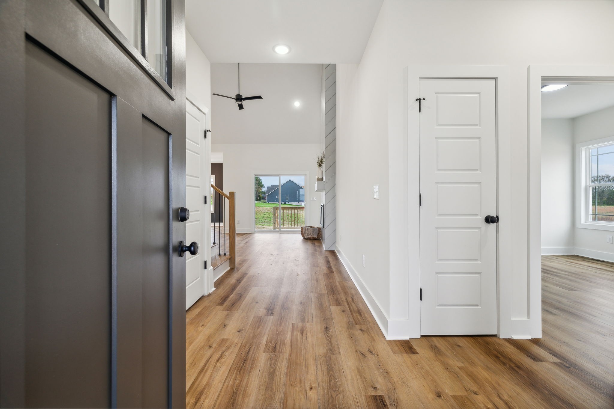 6453 Hopewell Rd Property Photo 4