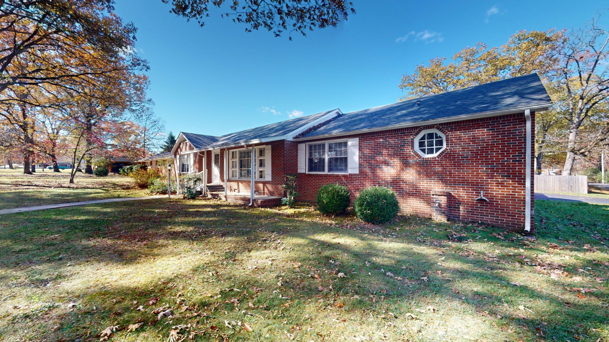 400 Edgewood Dr Property Photo 42