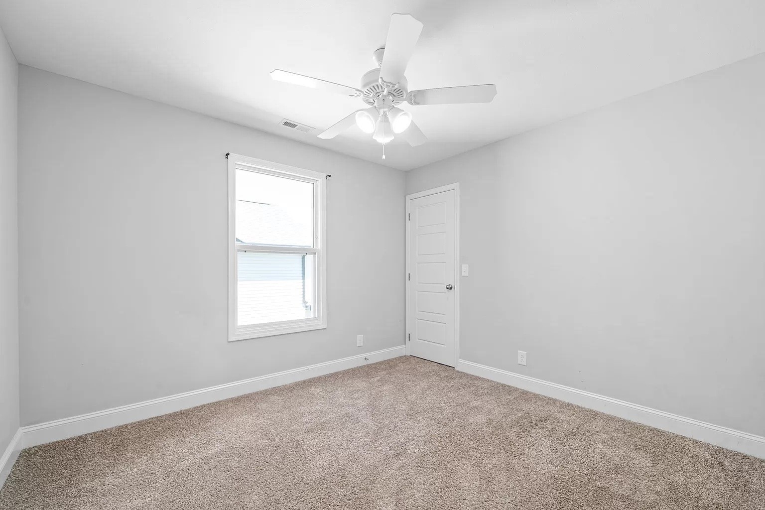 116 Lucerne Ln Property Photo 16