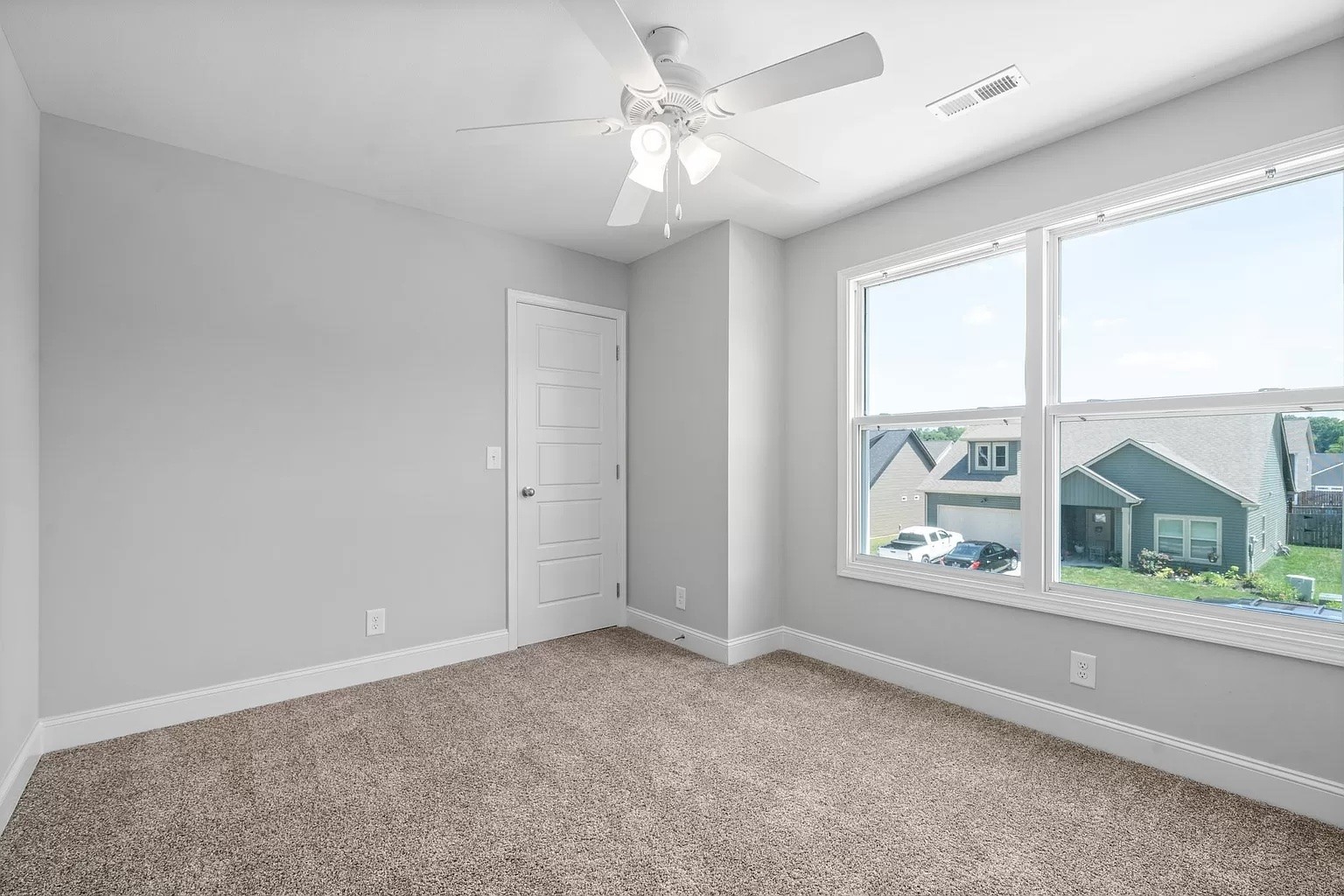 116 Lucerne Ln Property Photo 17