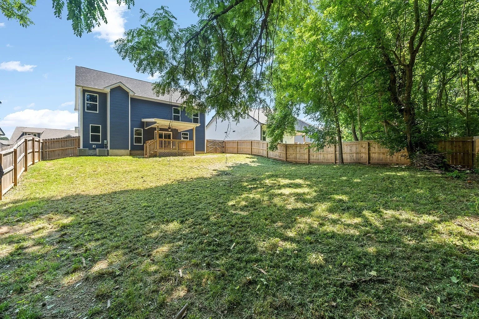 116 Lucerne Ln Property Photo 20