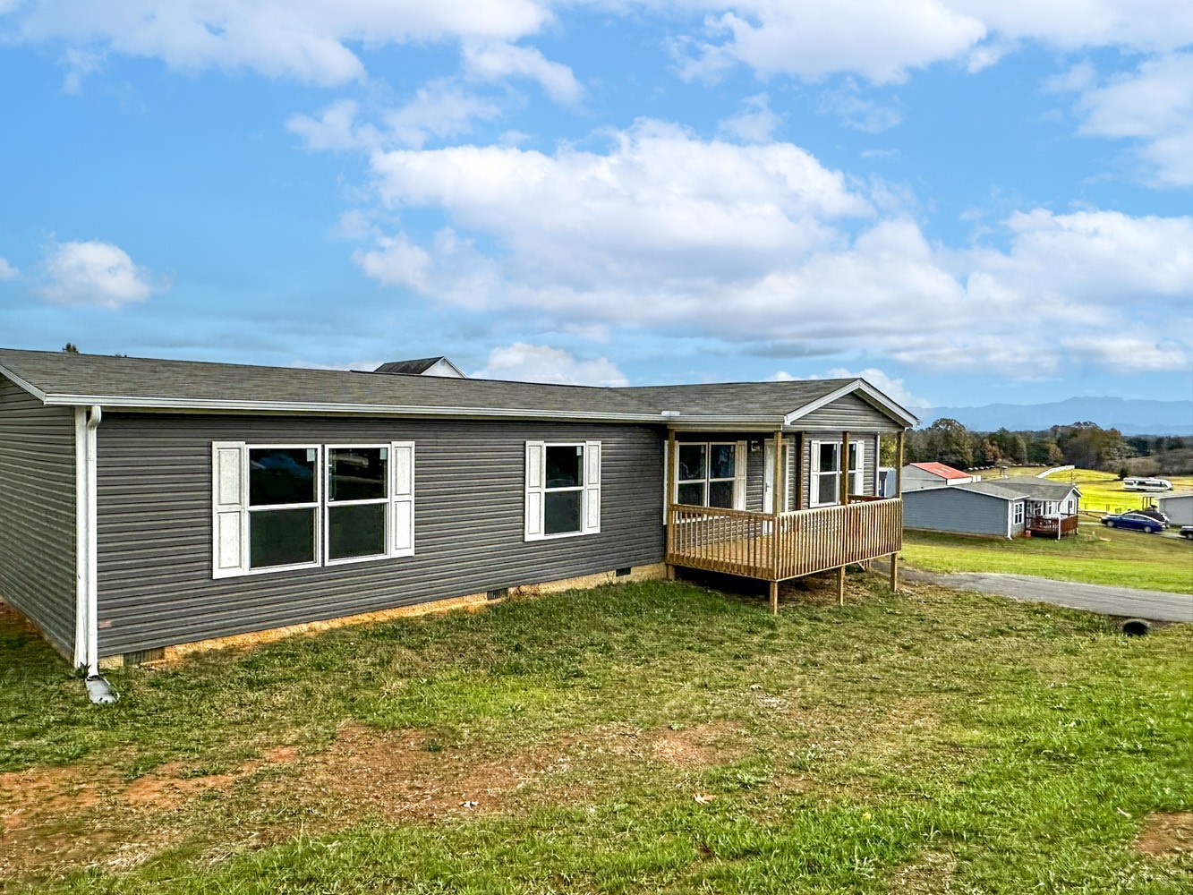 307 Bungalow Dr Property Photo 4