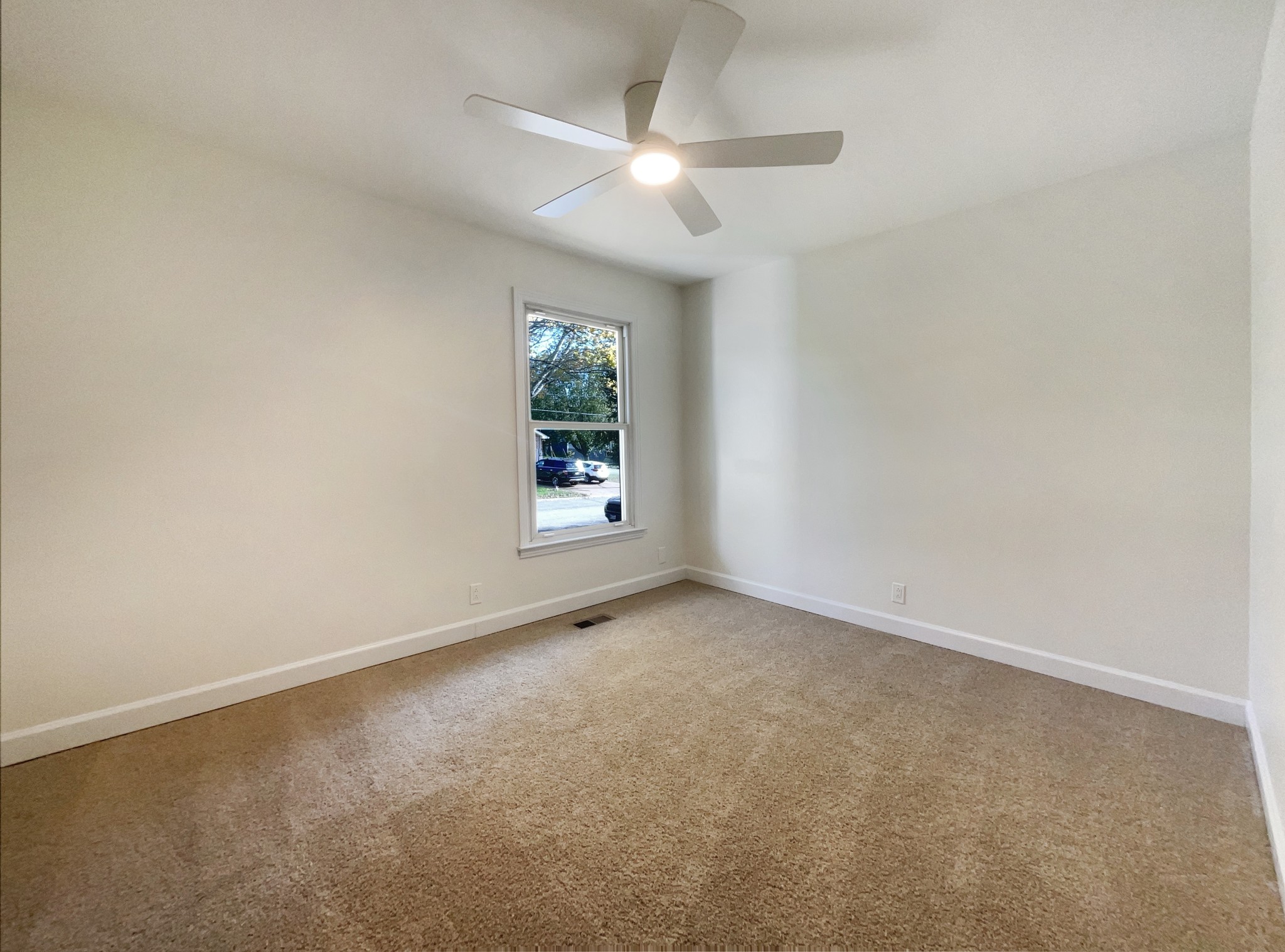 7605 Rolling River Pkwy Property Photo 14