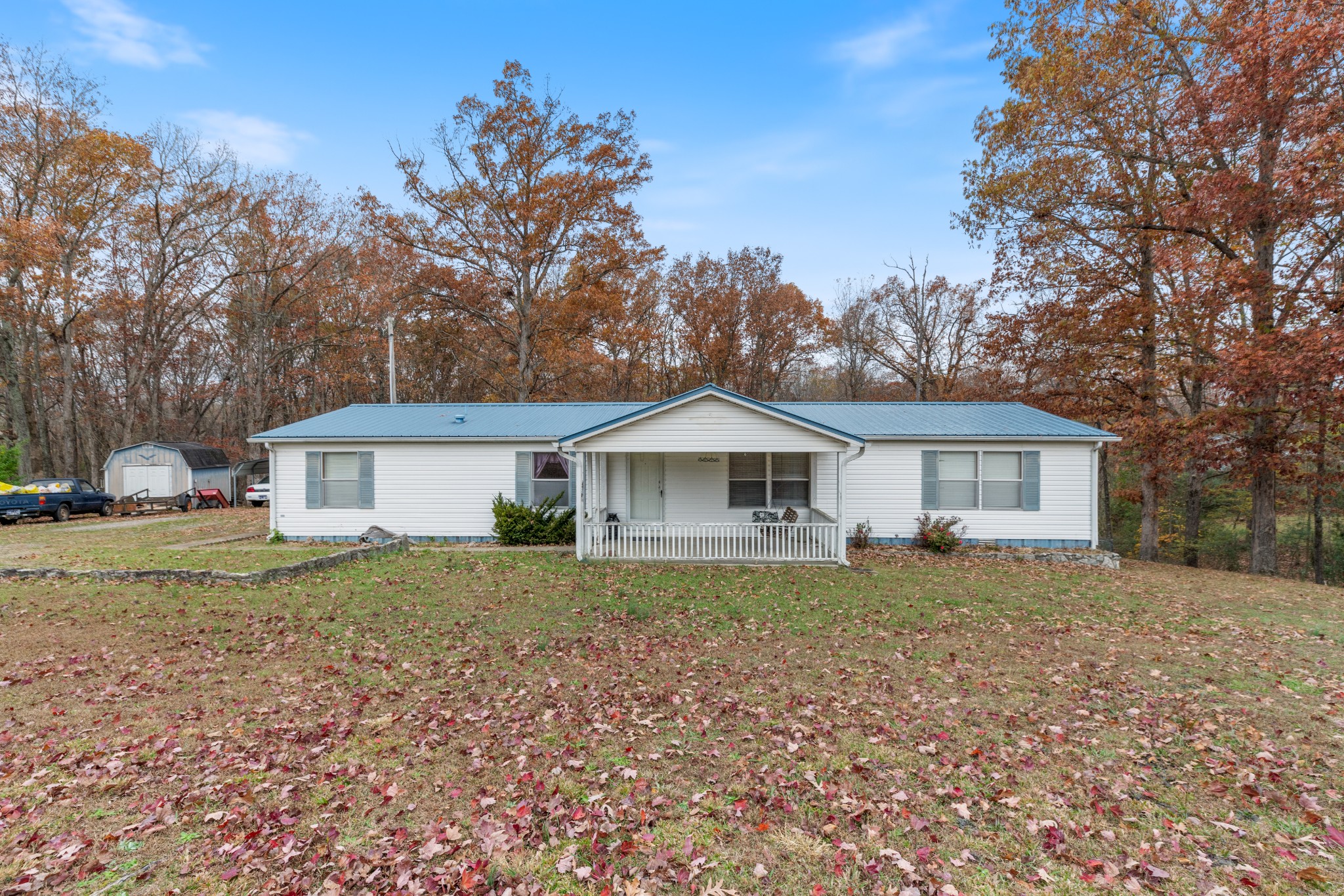 55 Clover Ln Property Photo 4