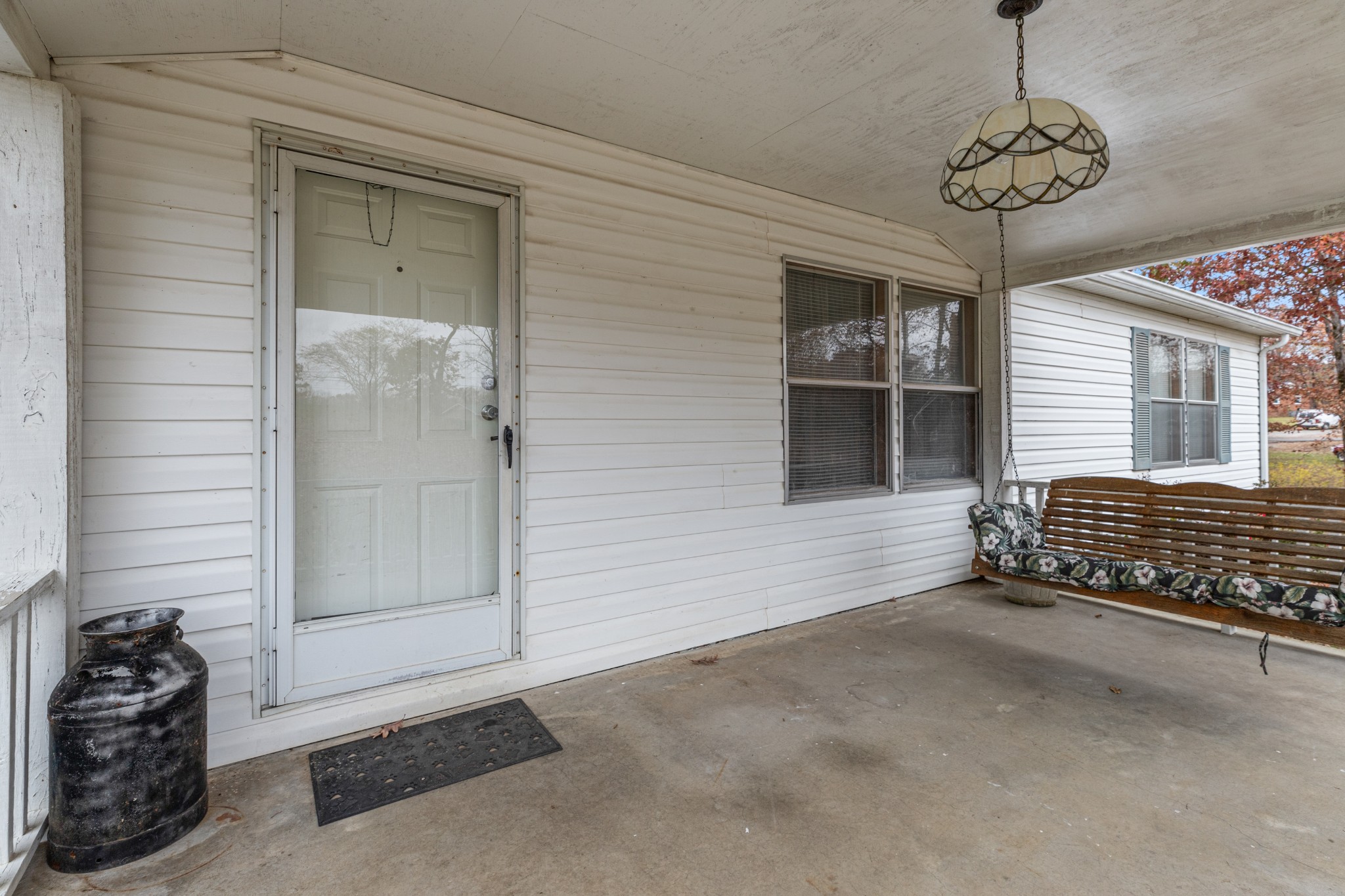 55 Clover Ln Property Photo 8