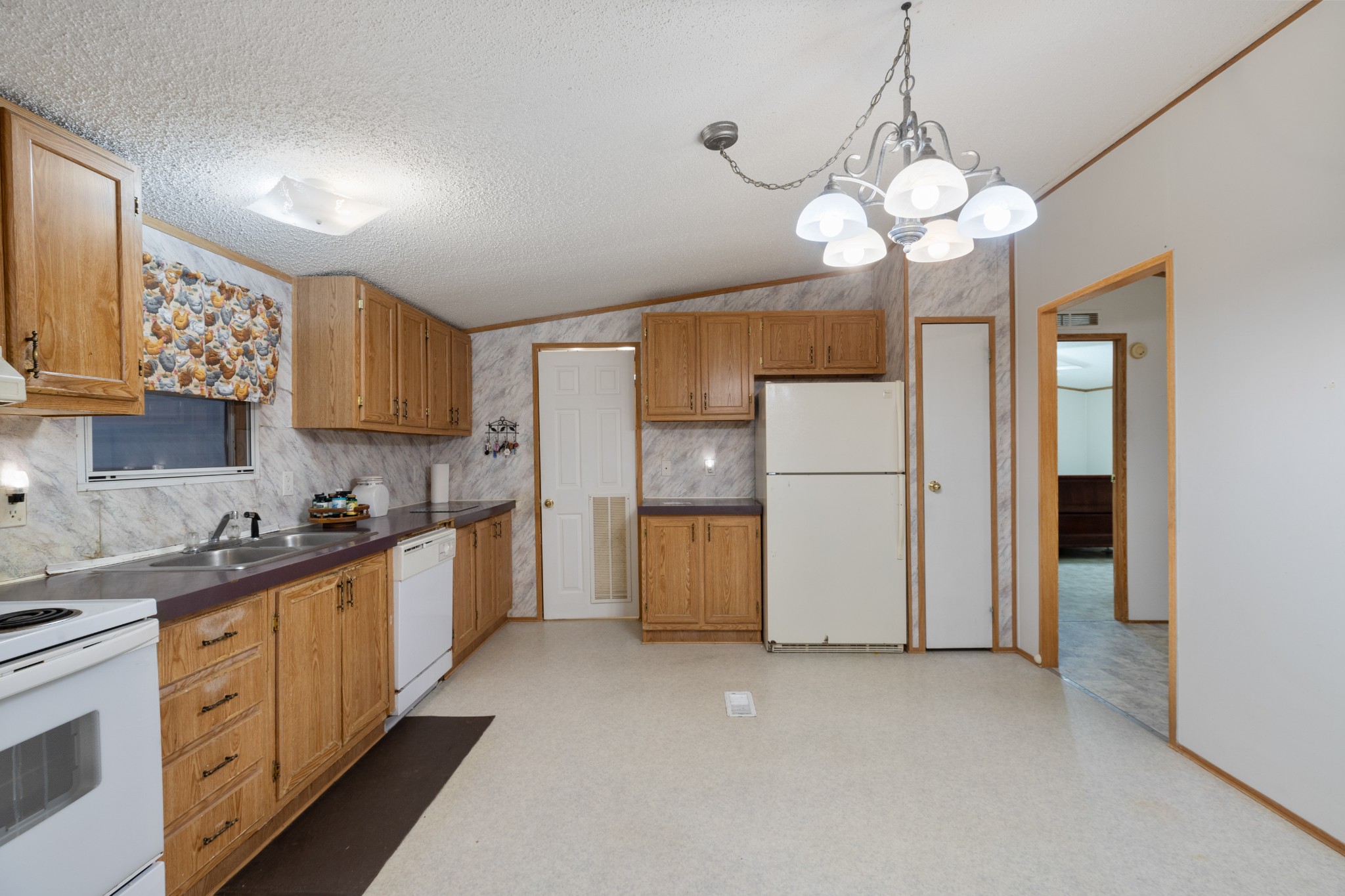 55 Clover Ln Property Photo 16