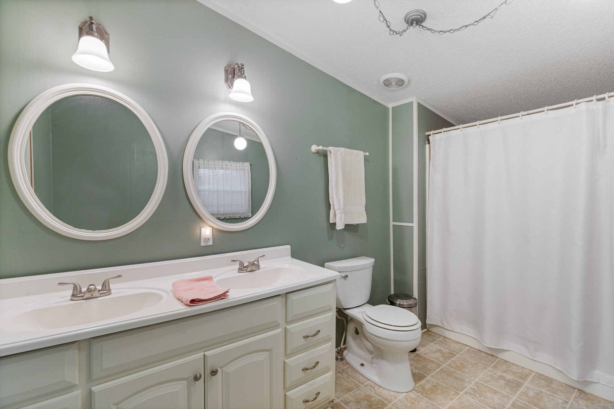 55 Clover Ln Property Photo 21