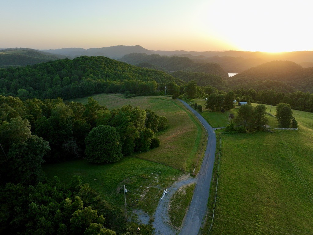 2083 Bundren Mountain Rd Property Photo 32