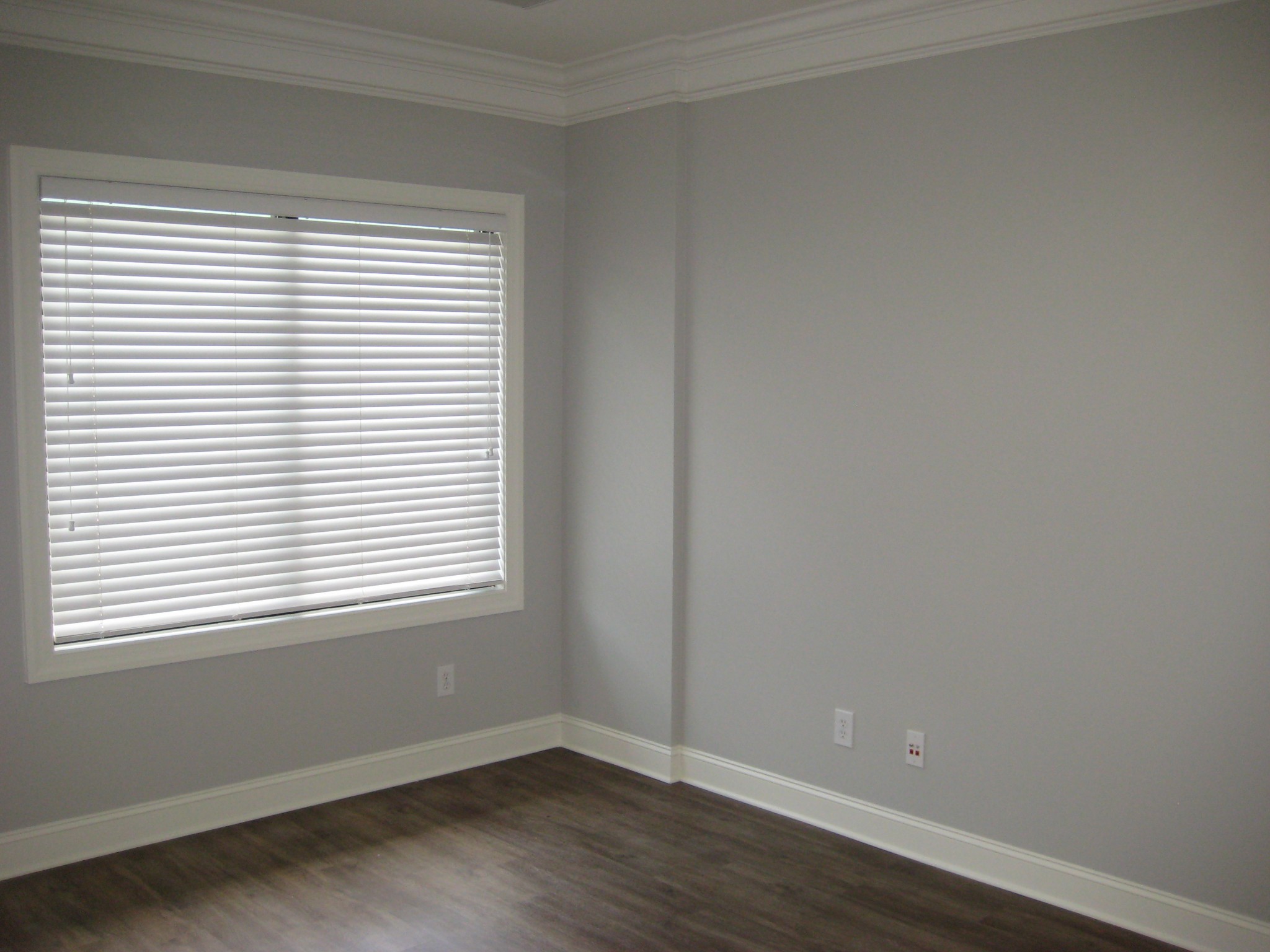 123 Se Parkway Ct Property Photo 10