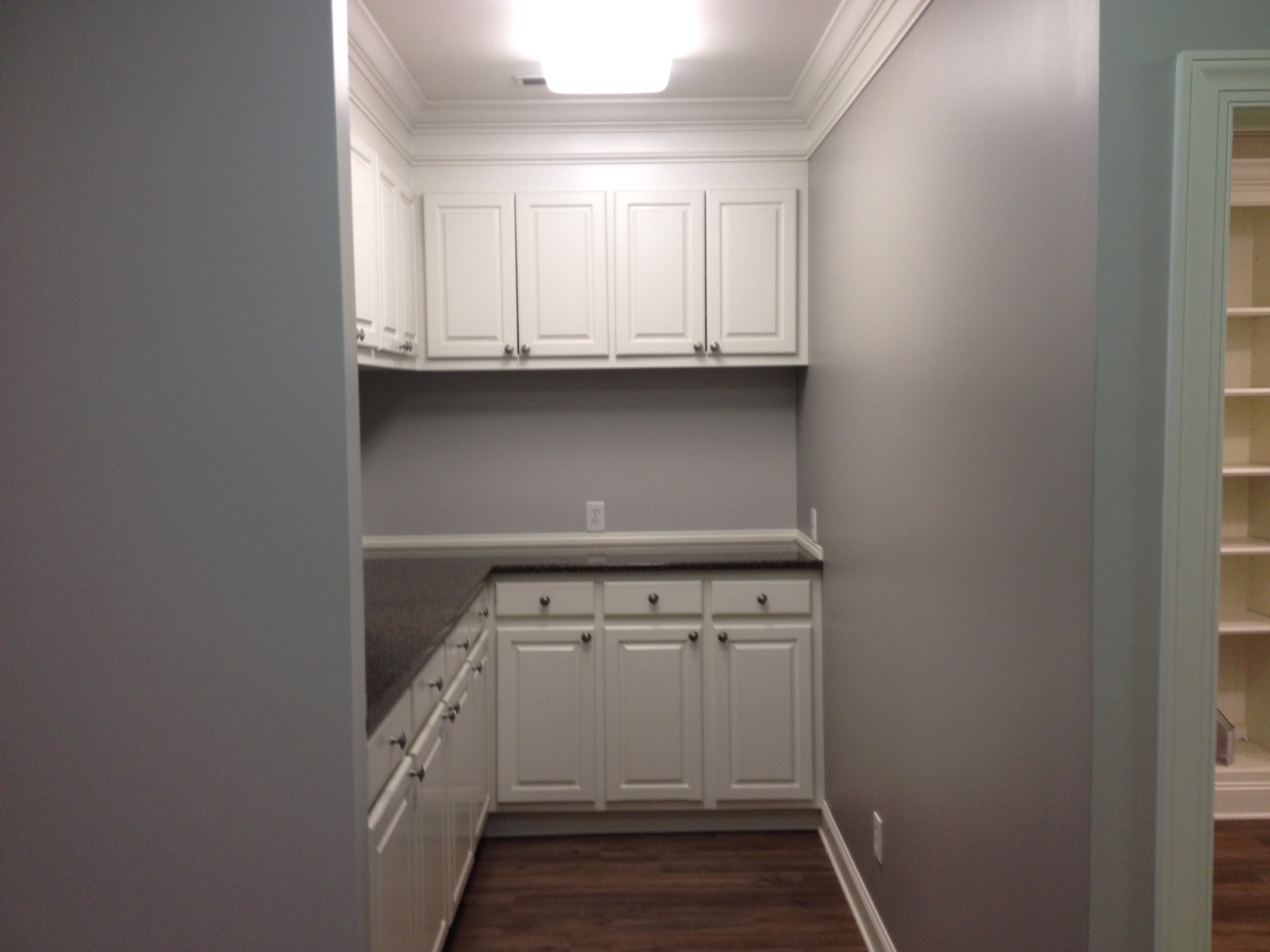 123 Se Parkway Ct Property Photo 11