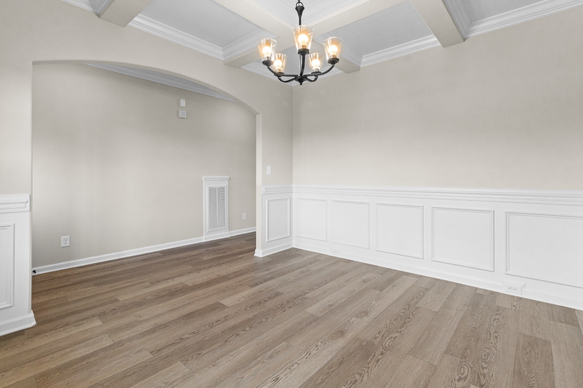 650 Woodrush Drive Property Photo 17