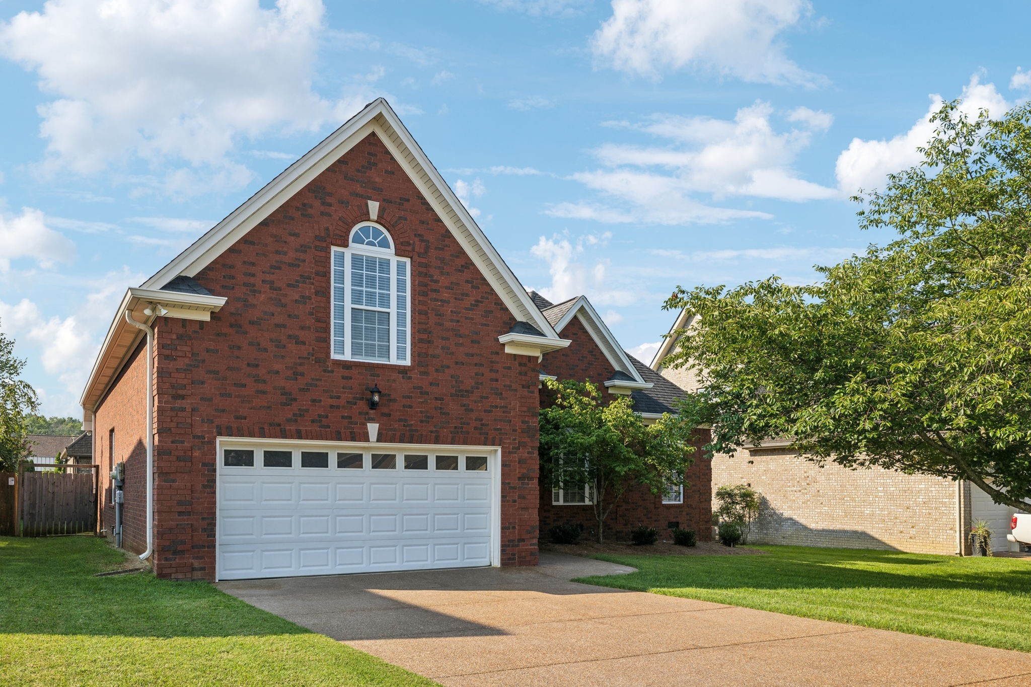 1050 Stonehollow Way Property Photo 3