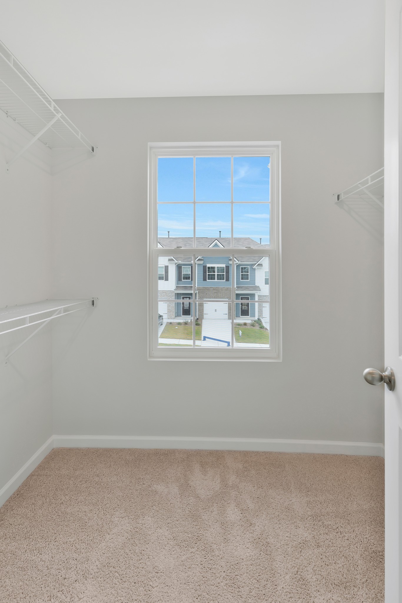 654 Longtail Ln Property Photo 13