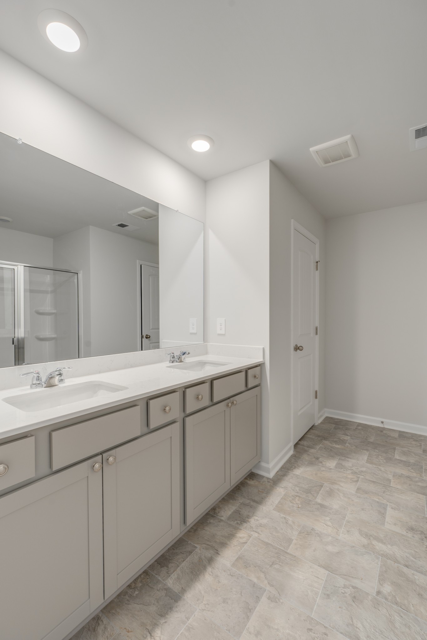 654 Longtail Ln Property Photo 14