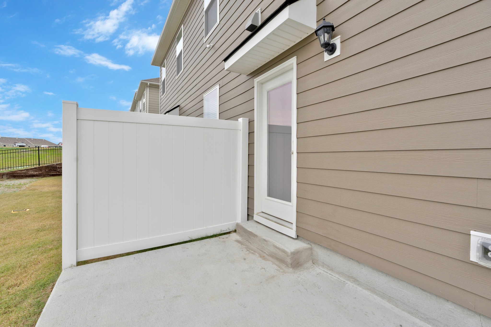 654 Longtail Ln Property Photo 22