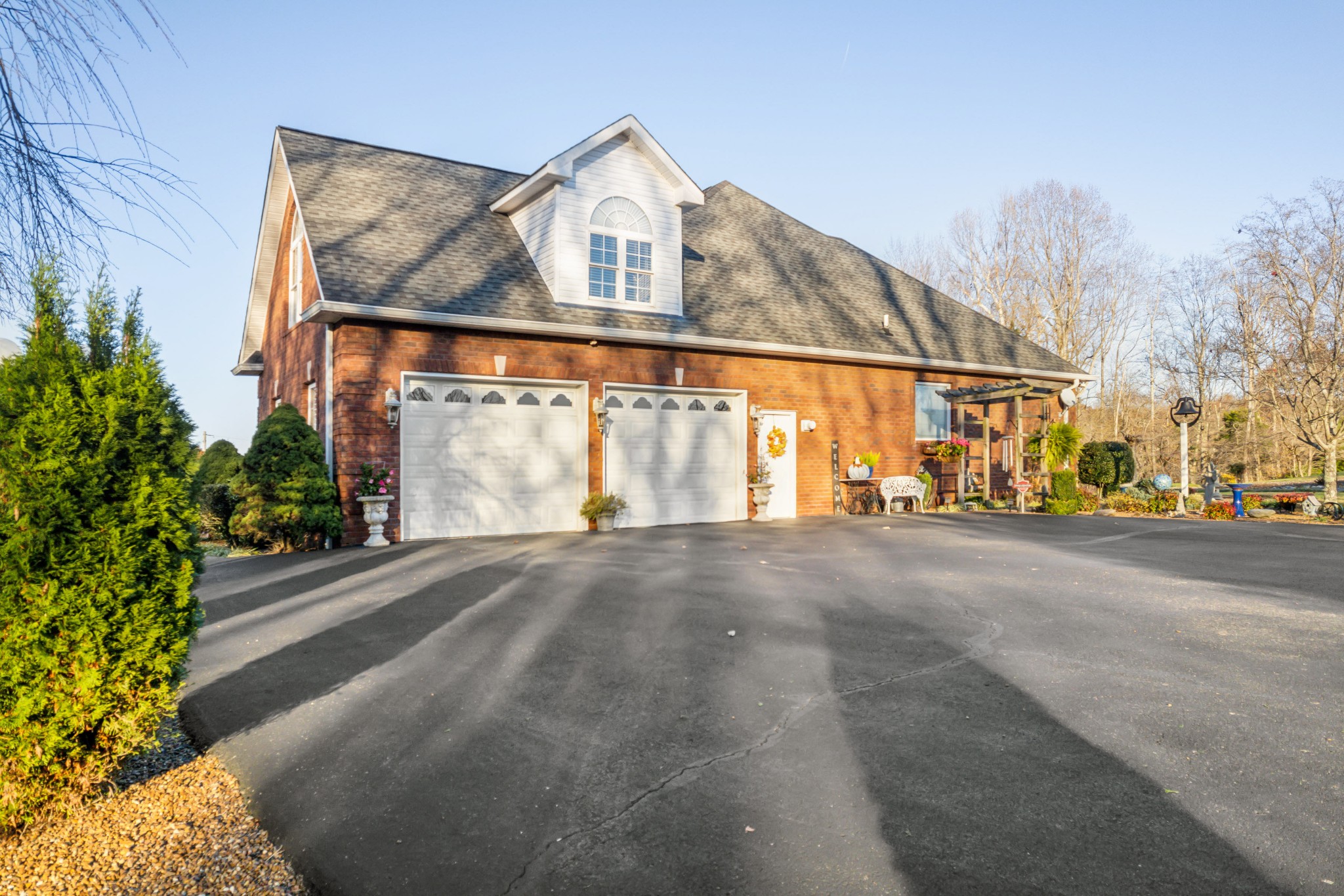 5728 Highway 52, E Property Photo 5