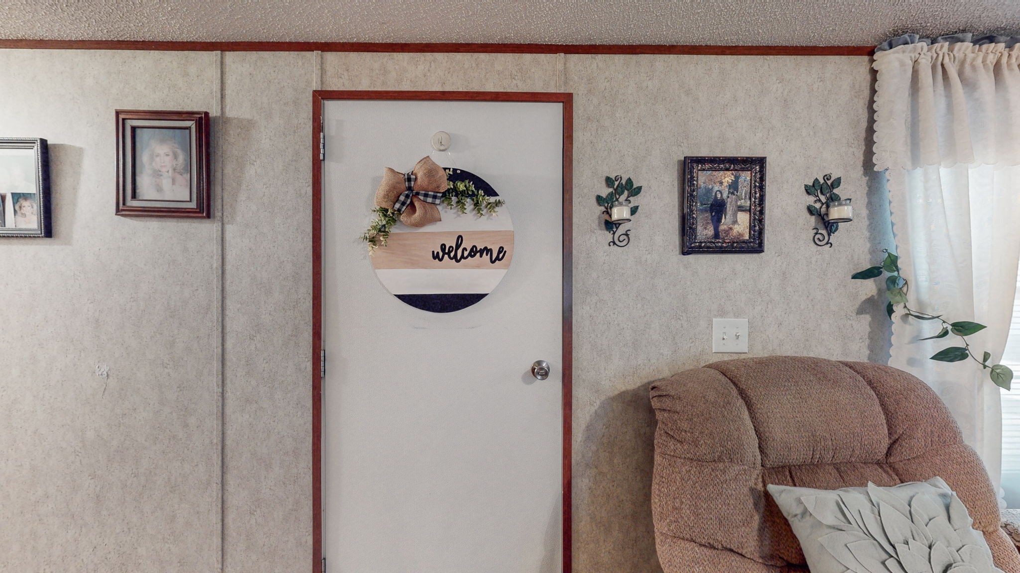 8314 Sandy Hook St Property Photo 7