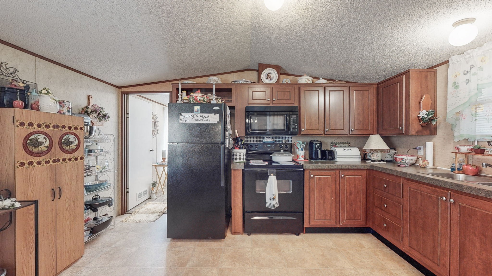 8314 Sandy Hook St Property Photo 12