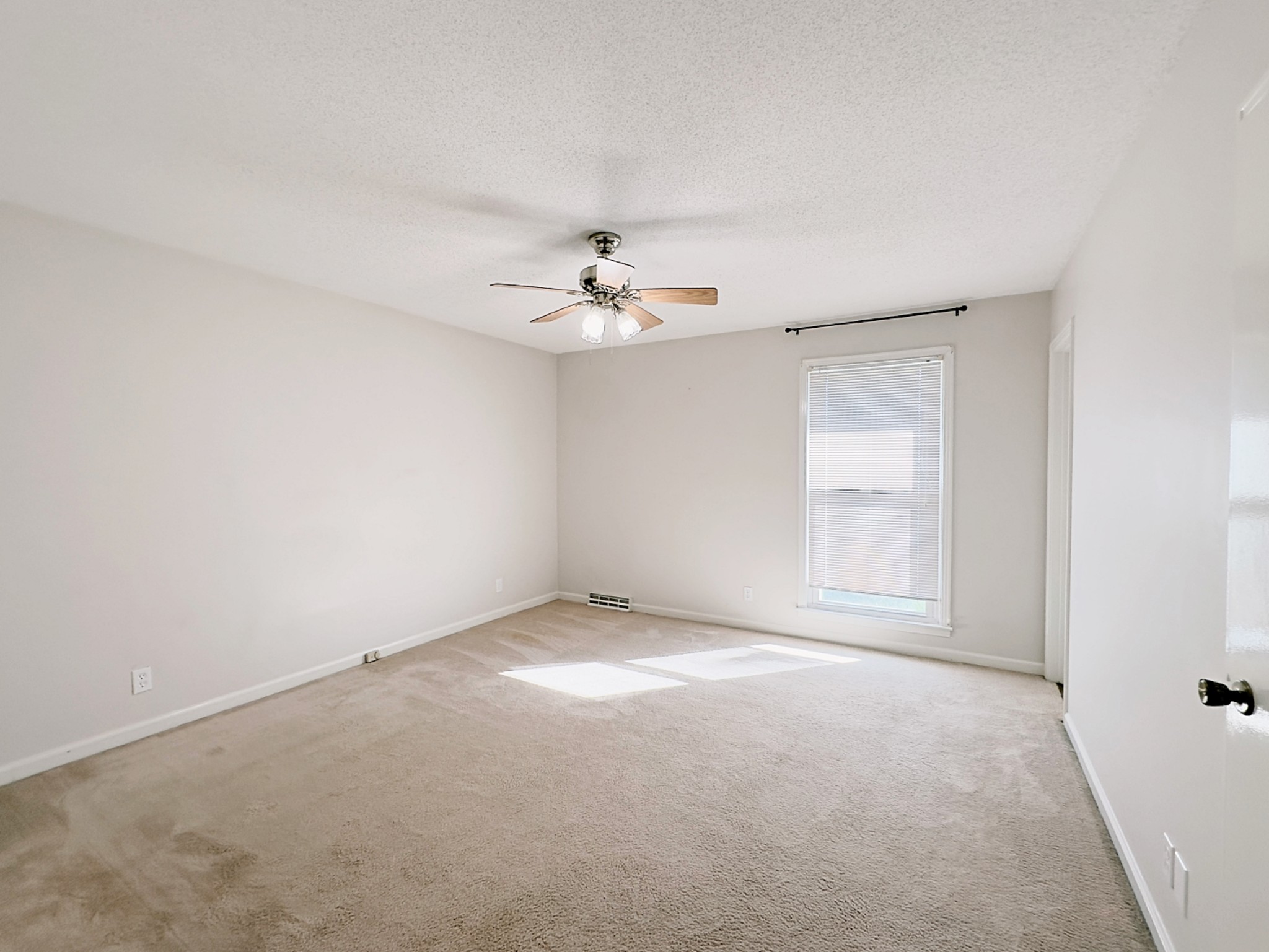 1760 Heritage Dr Property Photo 12