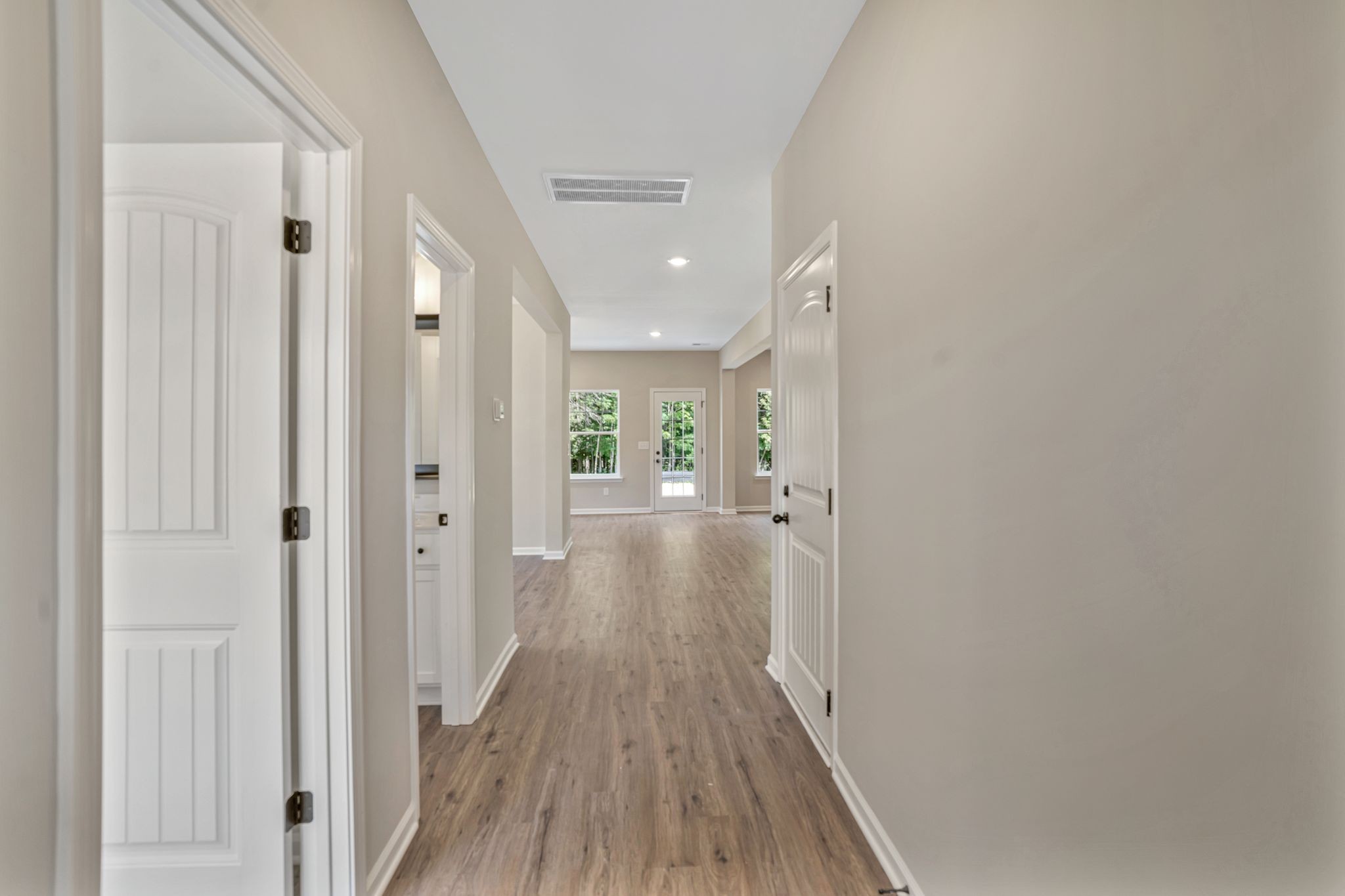 202 Hannah Lee Hill Property Photo 3