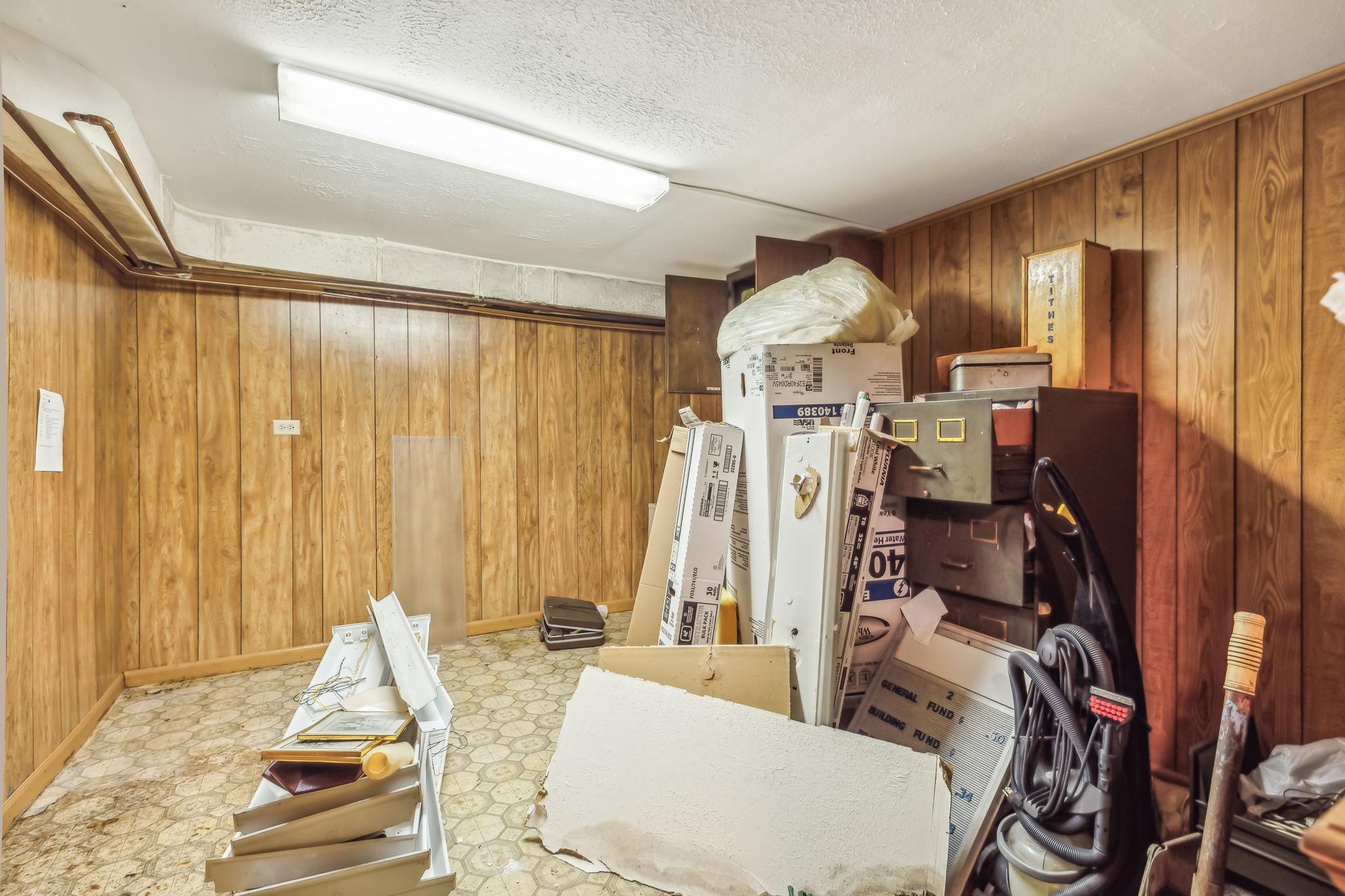 619 Vernon Ave Property Photo 24