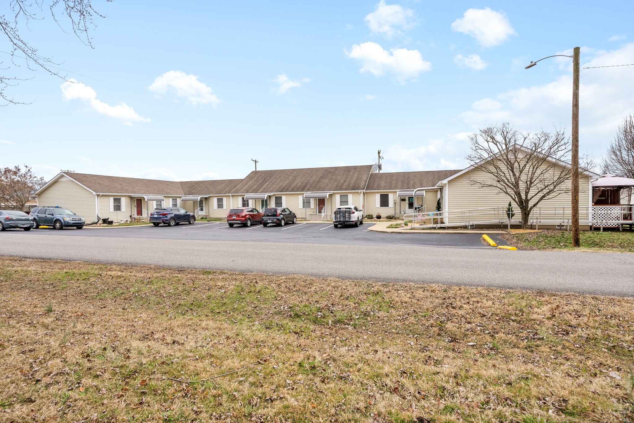 2921 Pawnee Dr Property Photo 5