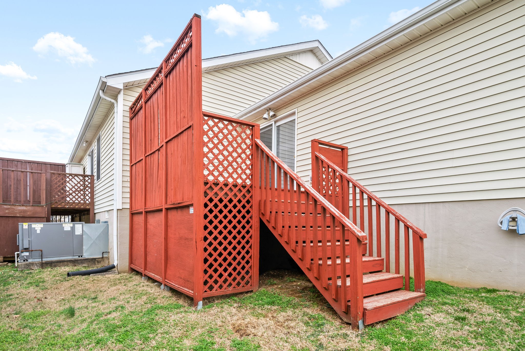 2921 Pawnee Dr Property Photo 25