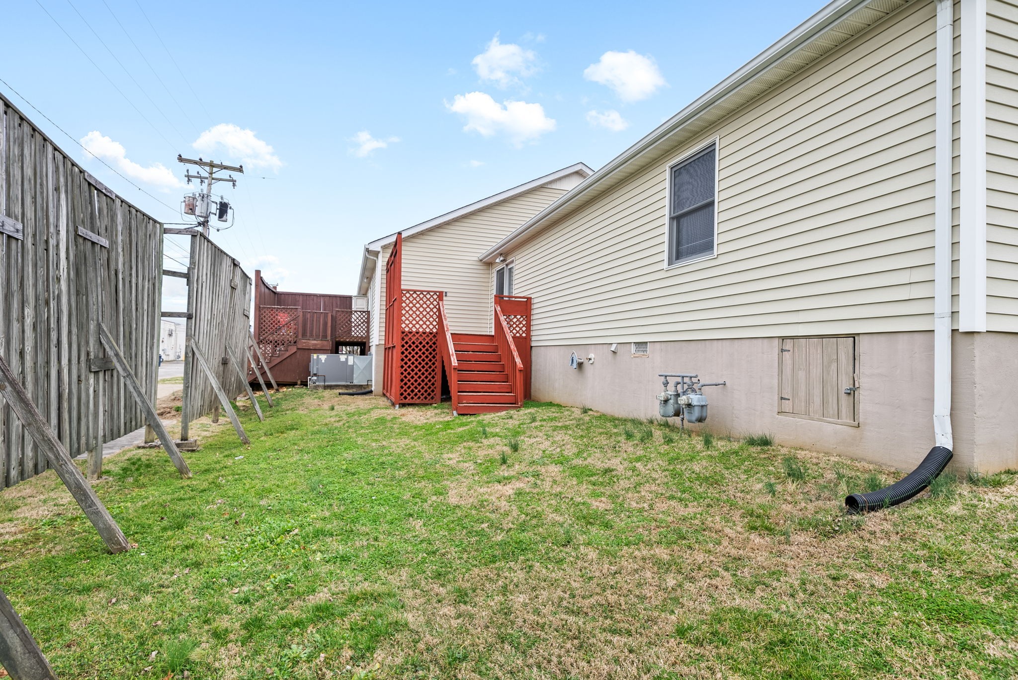 2921 Pawnee Dr Property Photo 26