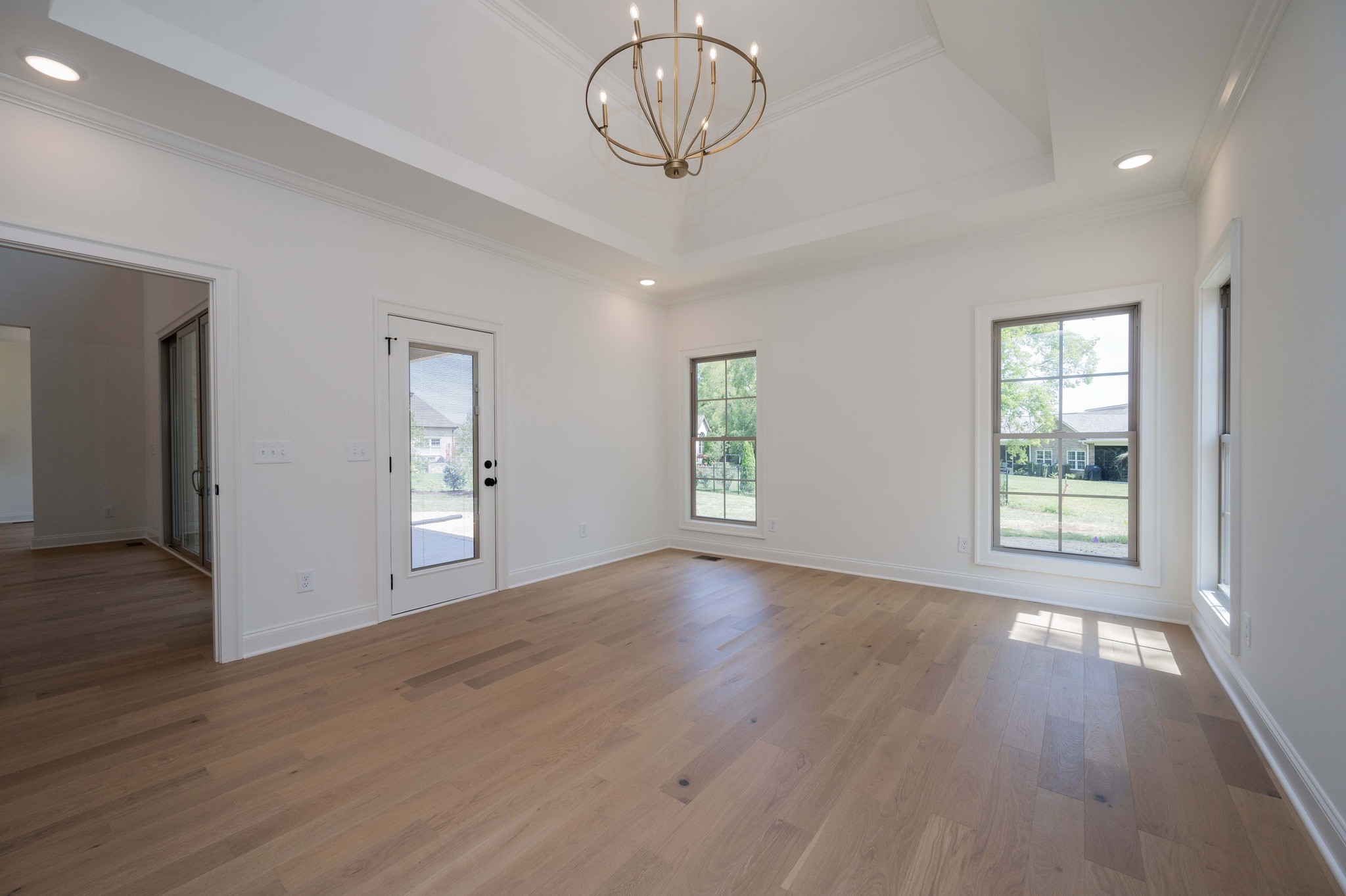 2866 N Thompson Ln Property Photo 20