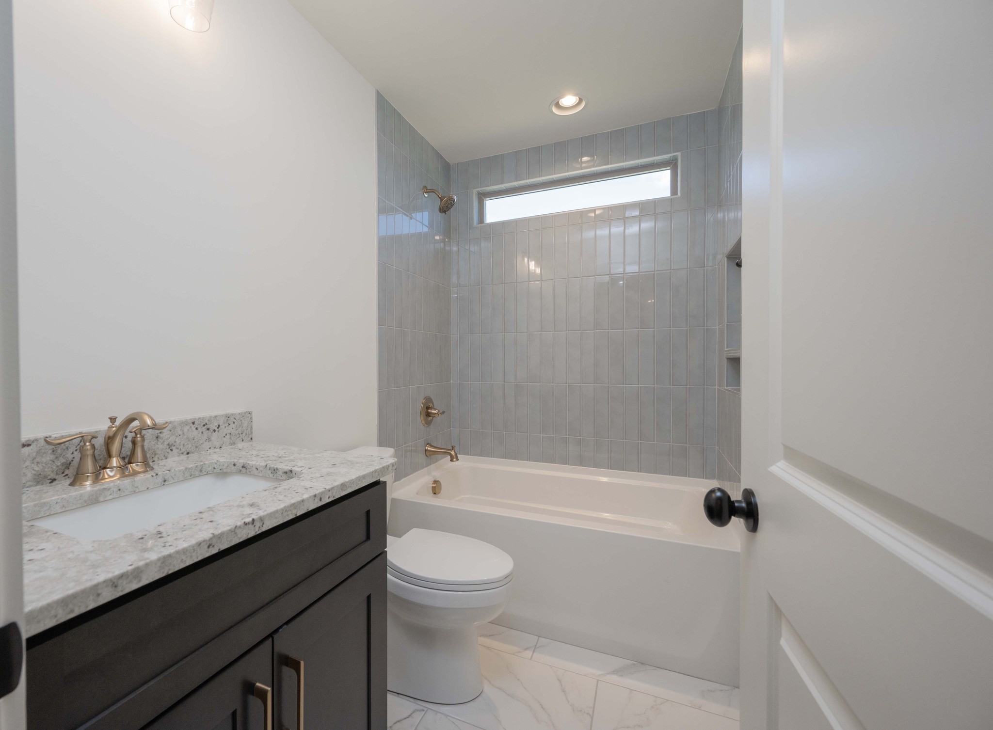 2866 N Thompson Ln Property Photo 36