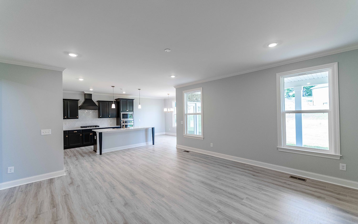 7329 Buckhorn Court Property Photo 4