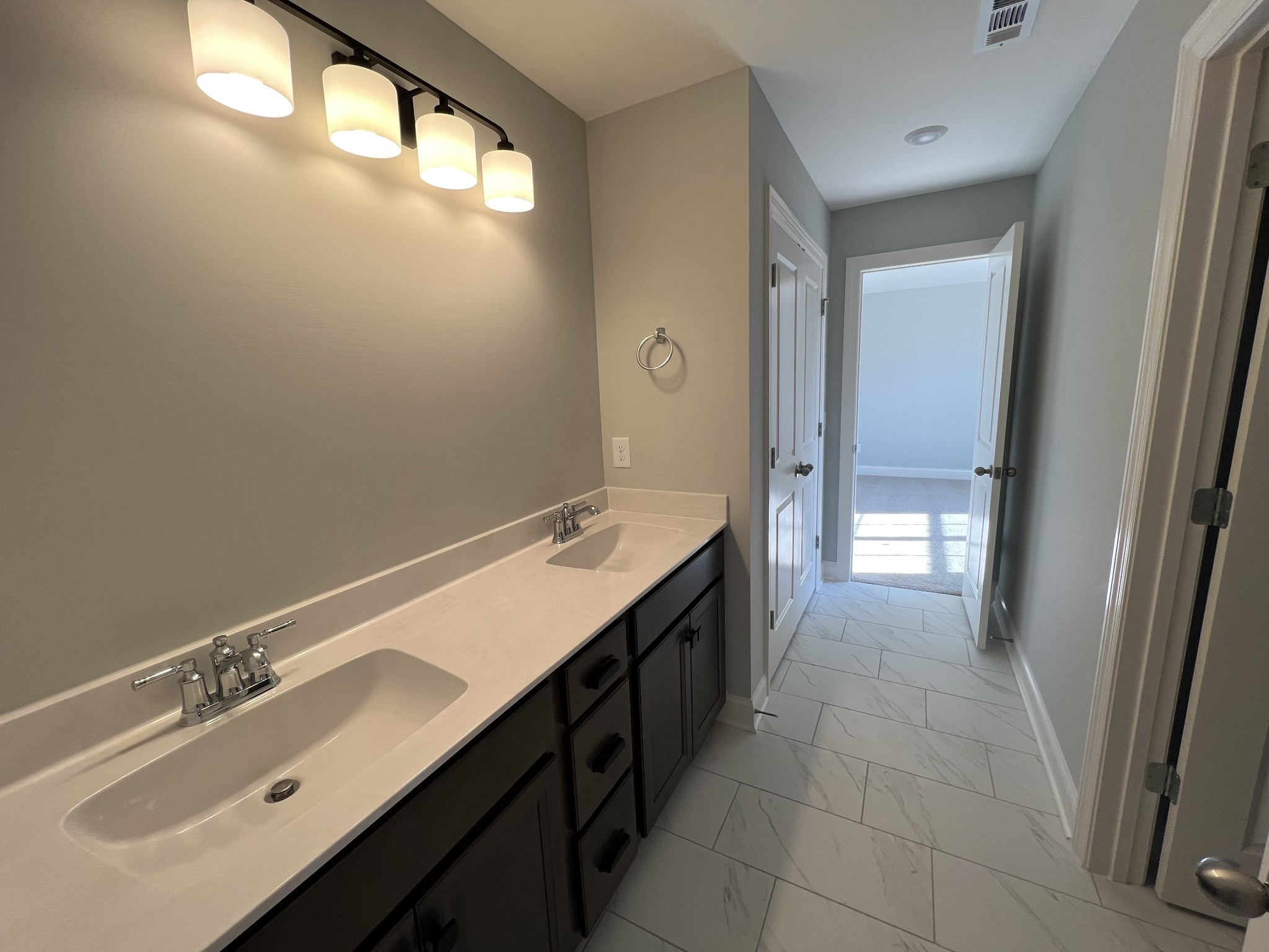 7329 Buckhorn Court Property Photo 18