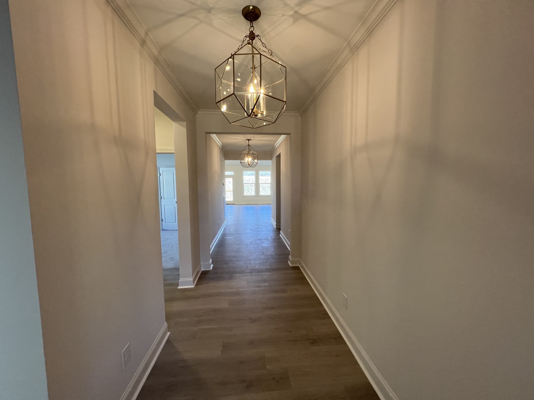 7709 Woodford Drive Property Photo 2