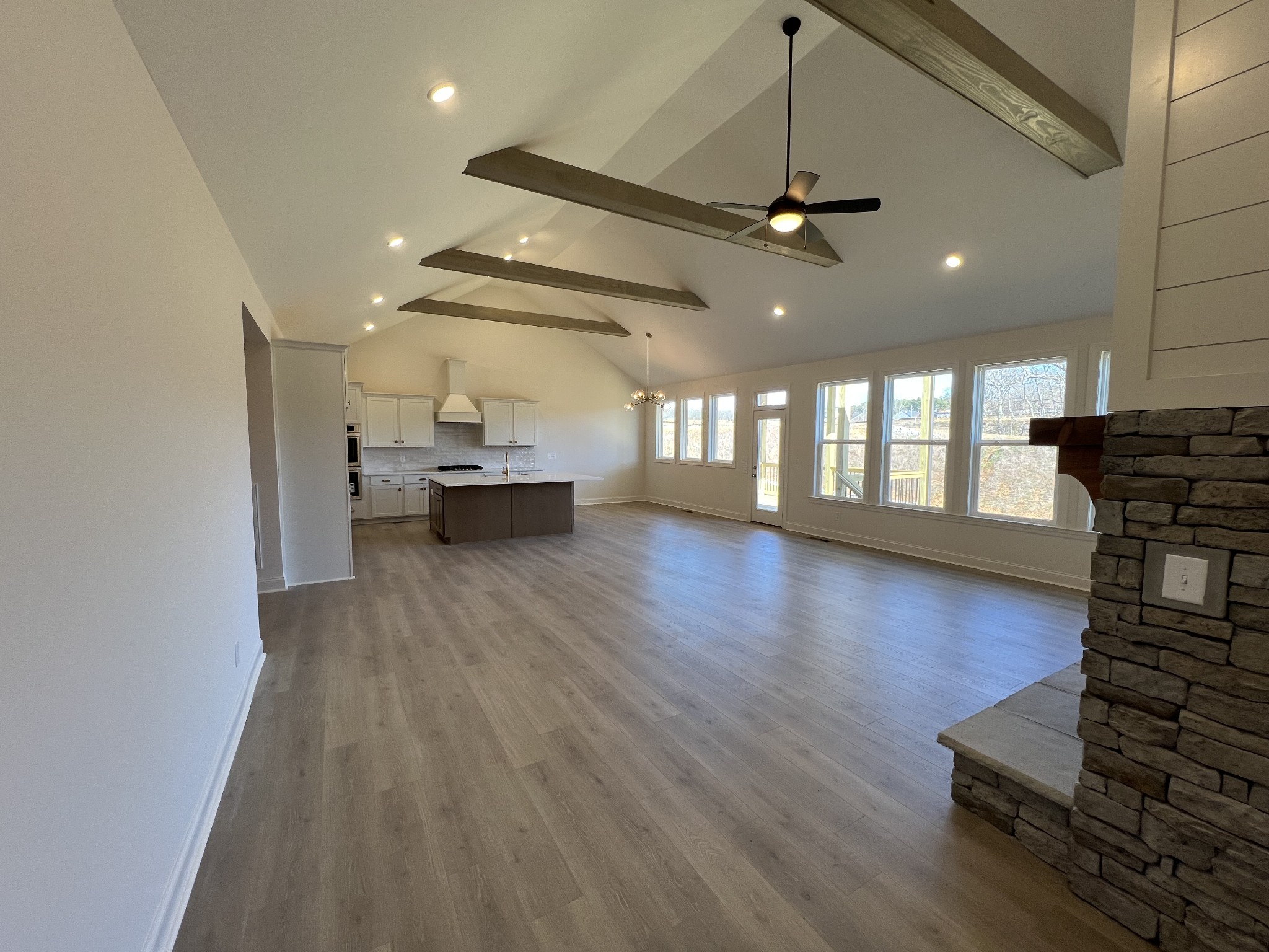 7709 Woodford Drive Property Photo 4