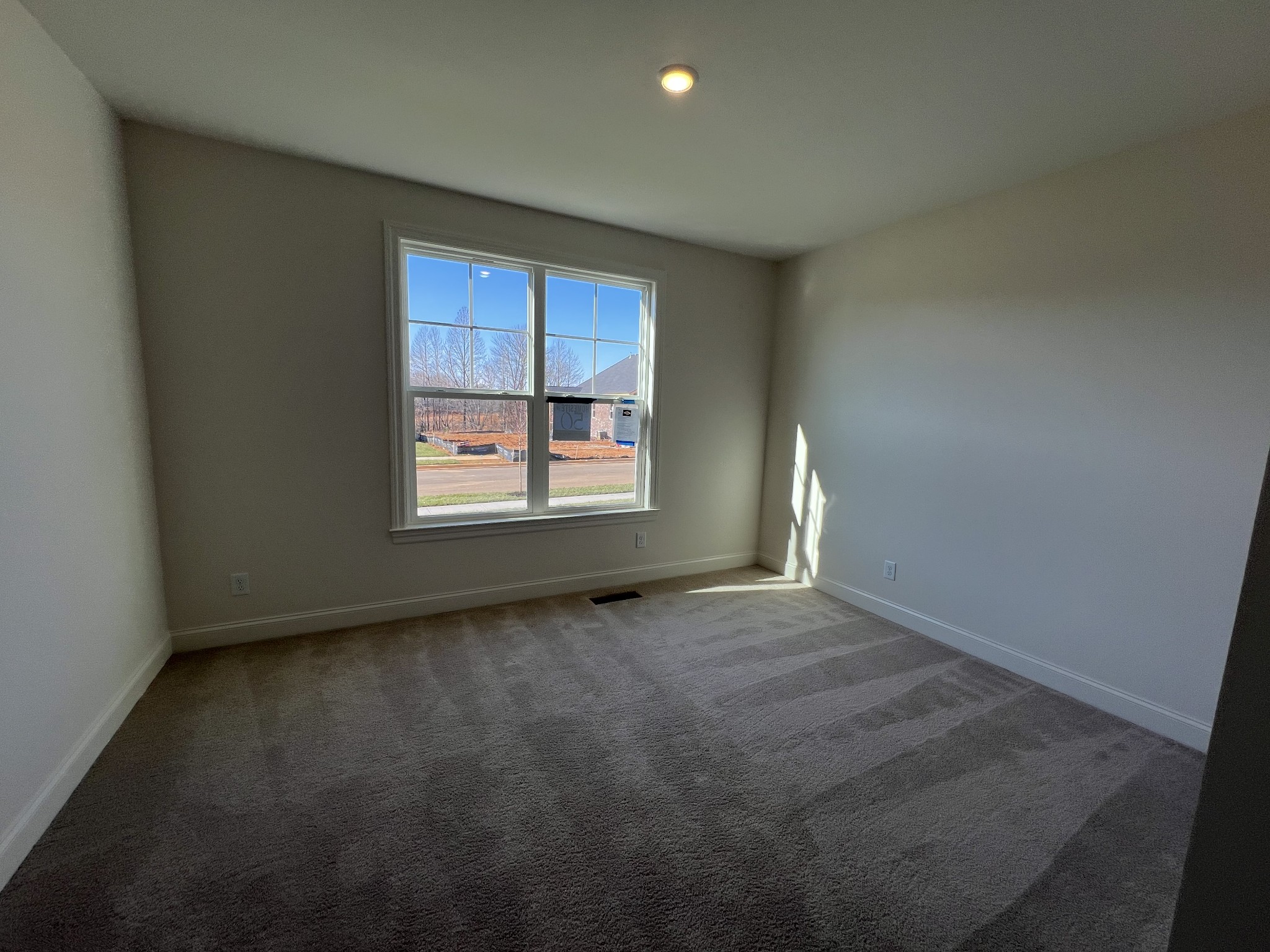7709 Woodford Drive Property Photo 13